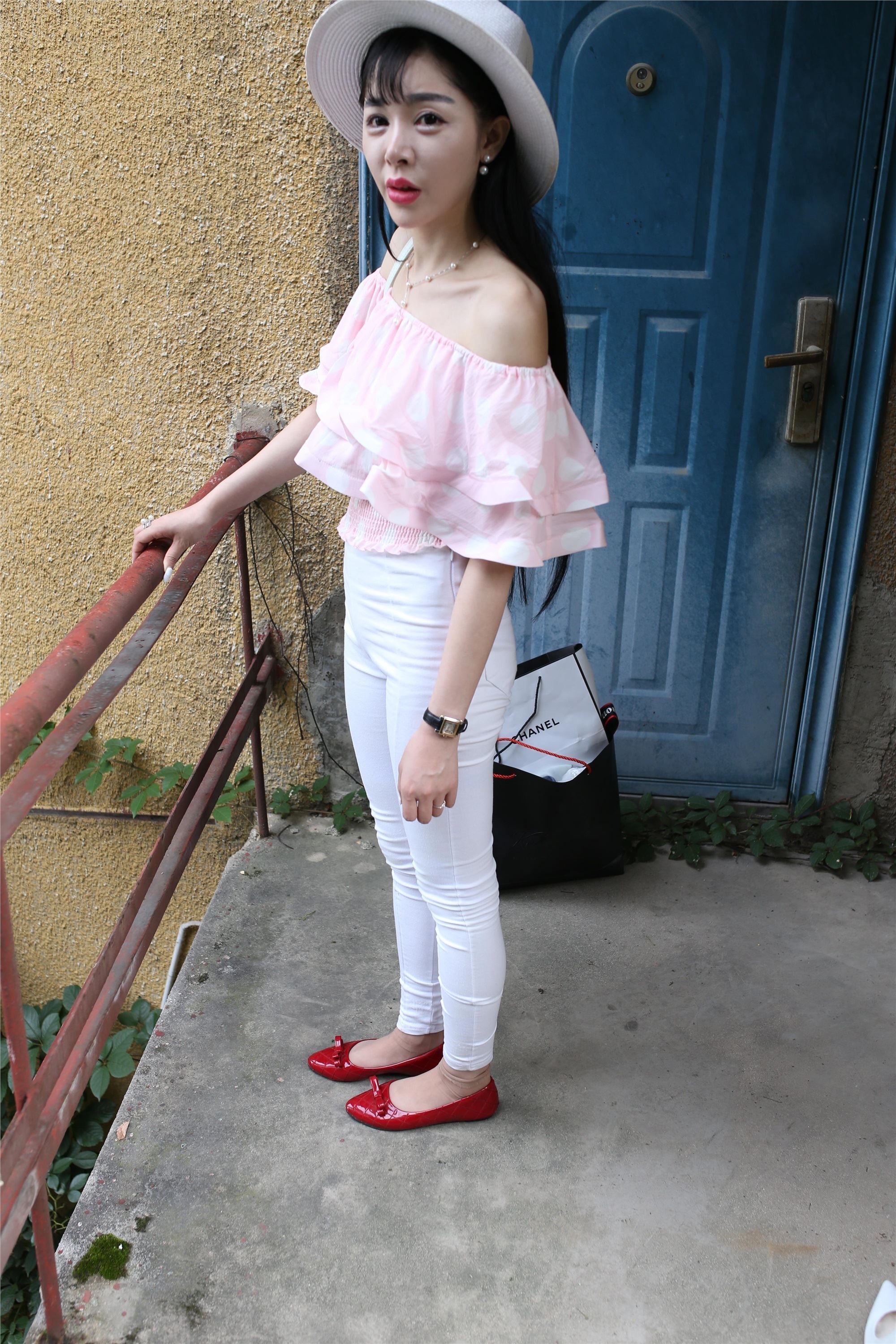 大西瓜套图 S009 红嘴唇少妇337p1