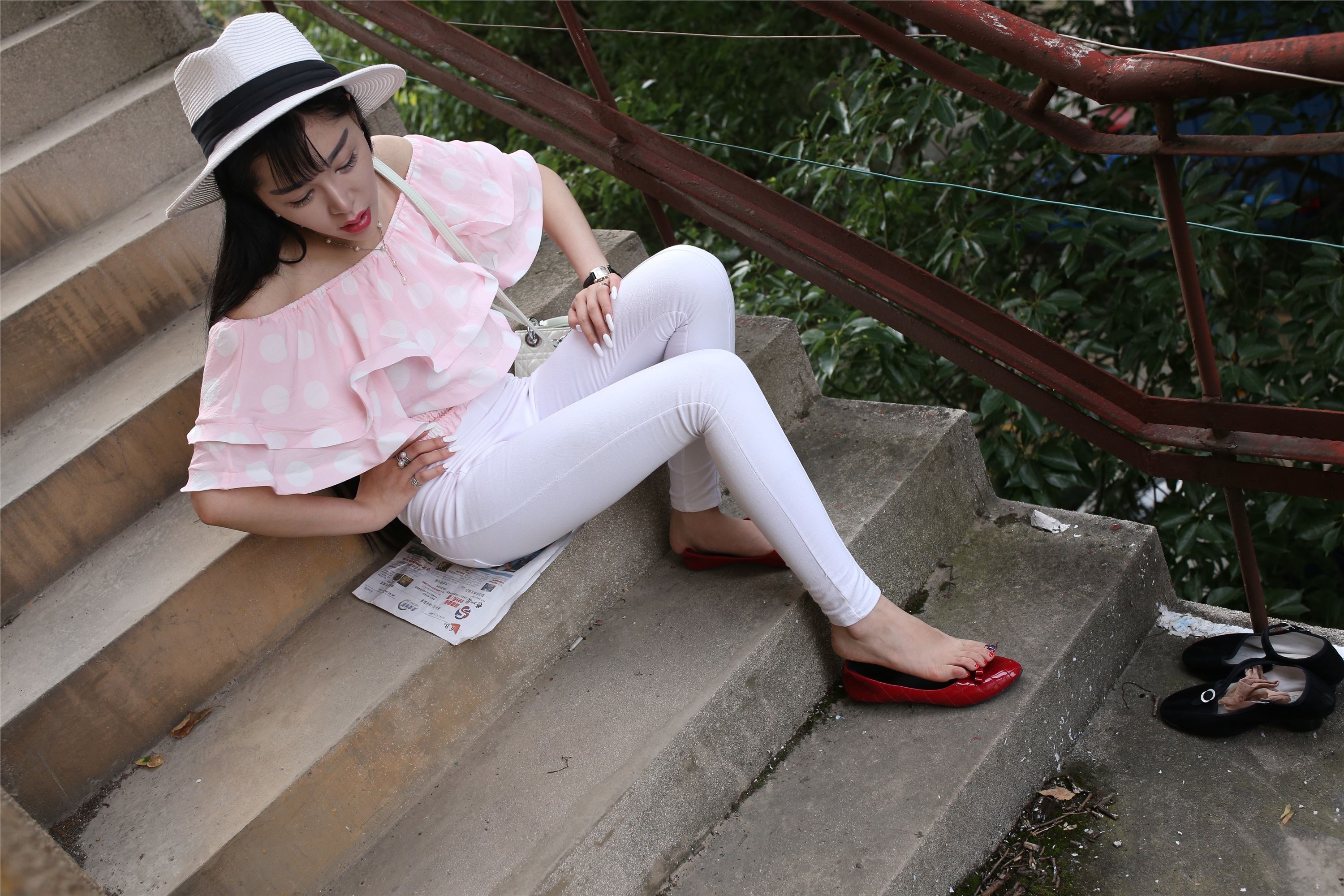 大西瓜套图 S009 红嘴唇少妇337p1