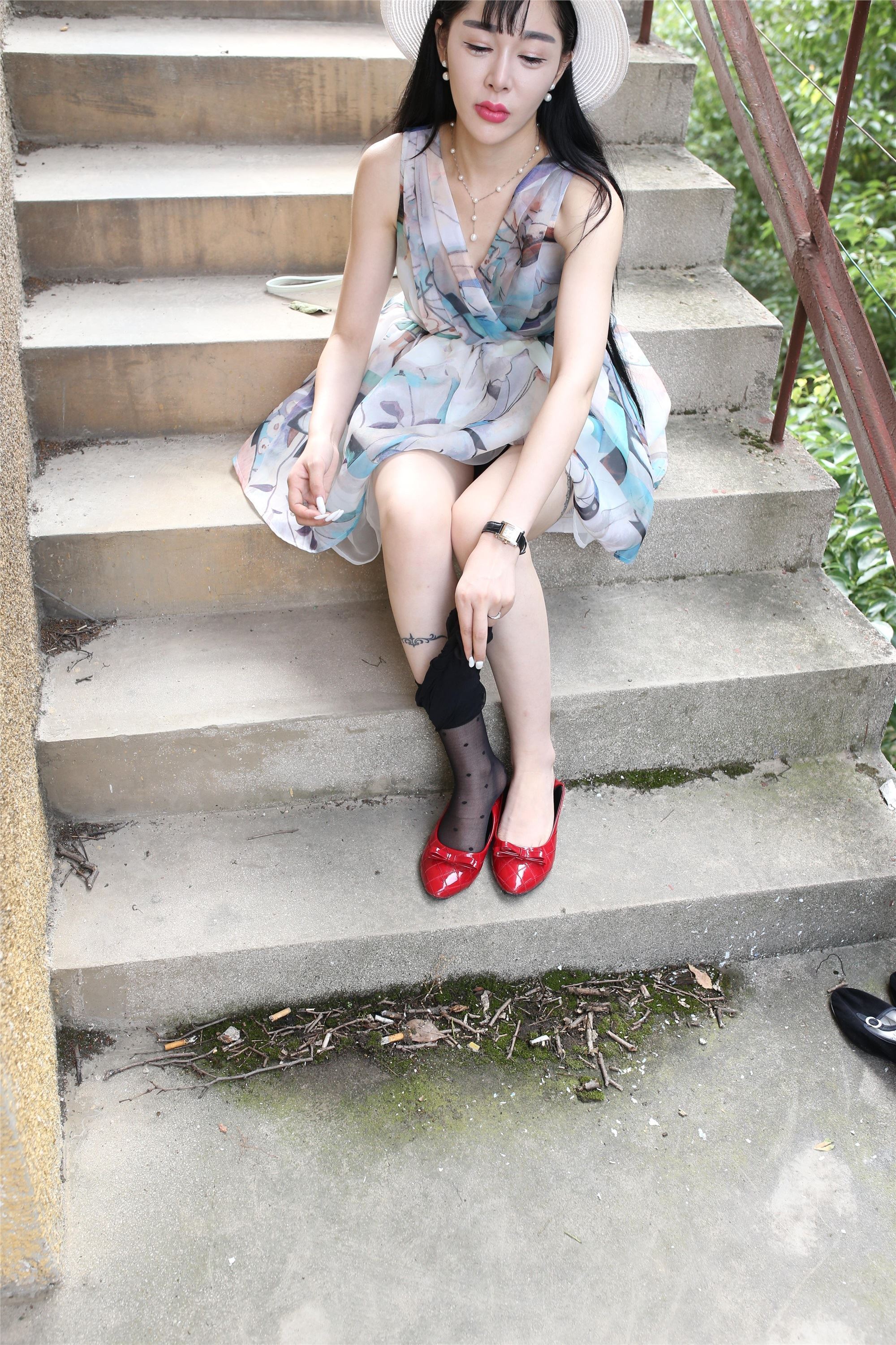 大西瓜套图 S009 红嘴唇少妇337p1