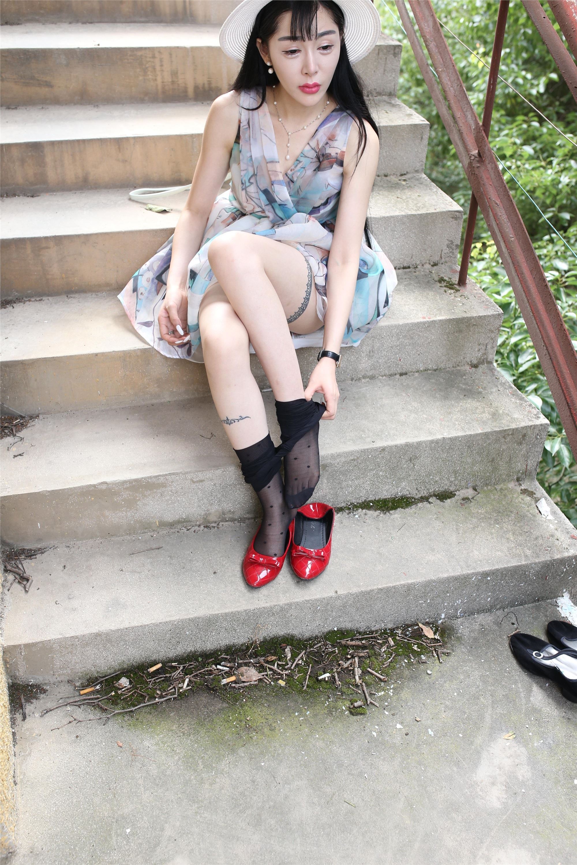 大西瓜套图 S009 红嘴唇少妇337p1