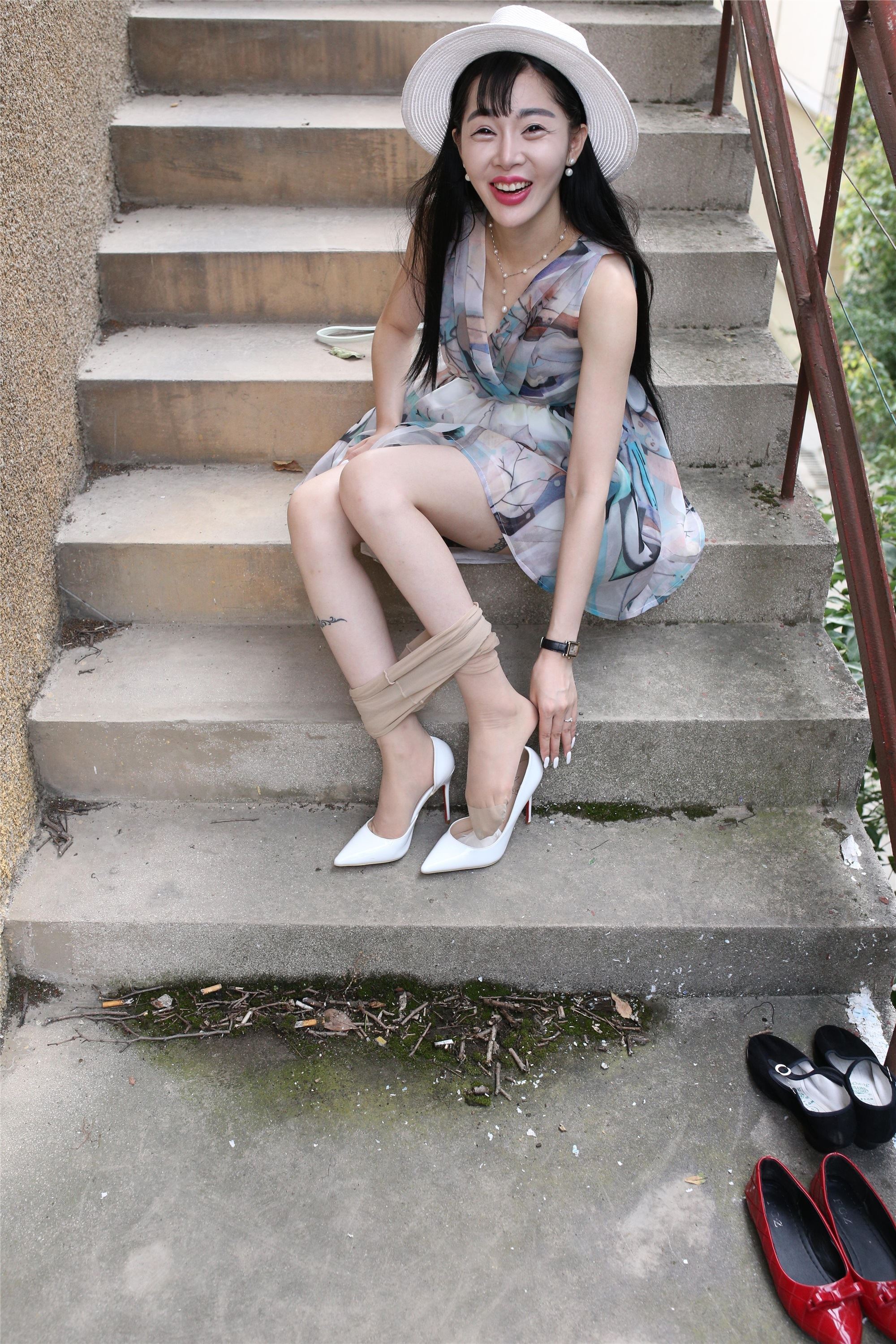 大西瓜套图 S009 红嘴唇少妇337p2