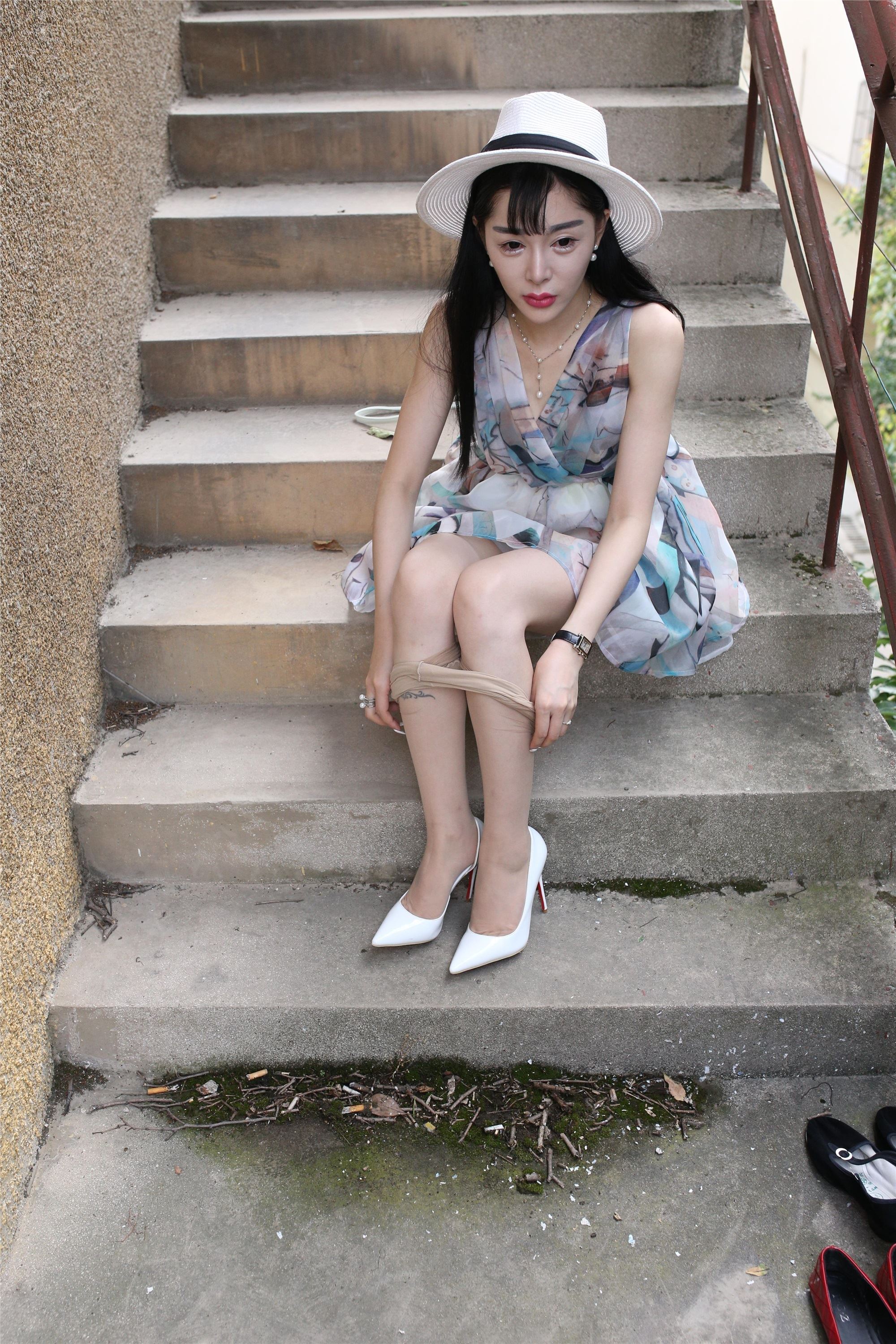 大西瓜套图 S009 红嘴唇少妇337p2