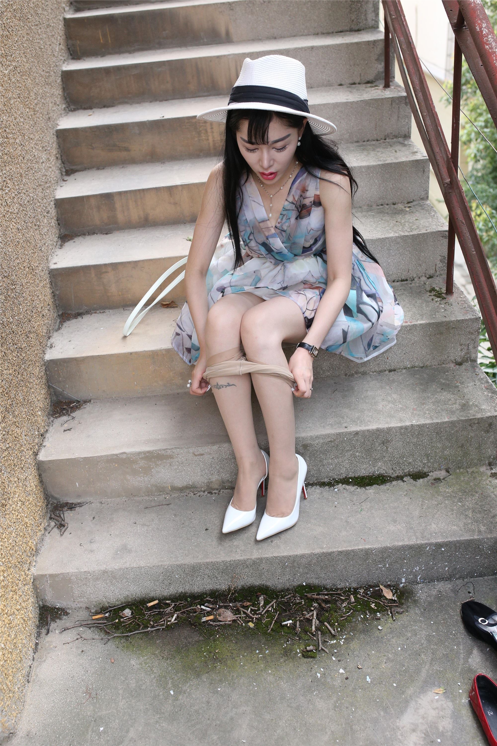 大西瓜套图 S009 红嘴唇少妇337p2