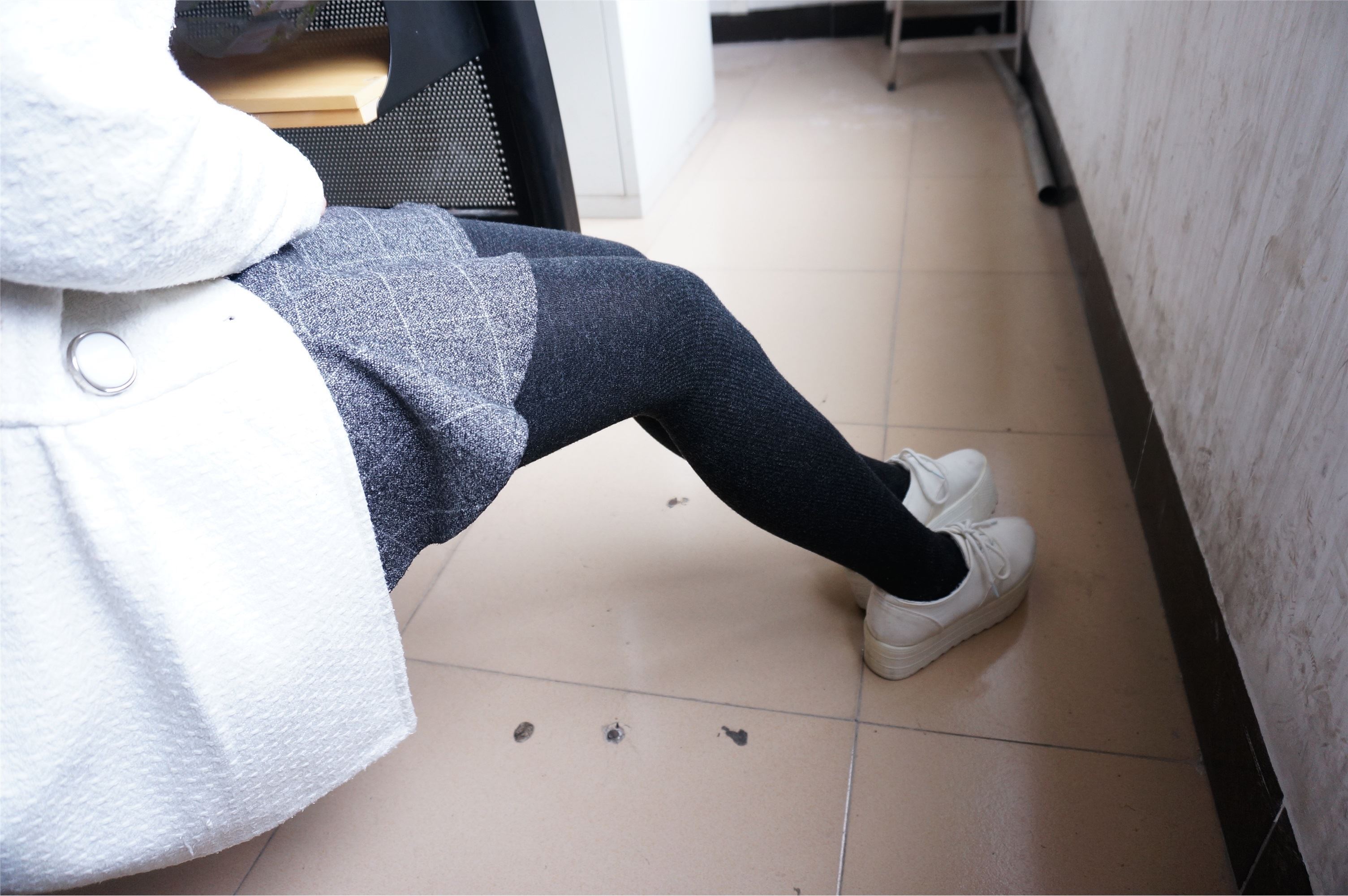 大西瓜套图 S012 黑丝白鞋少女116p