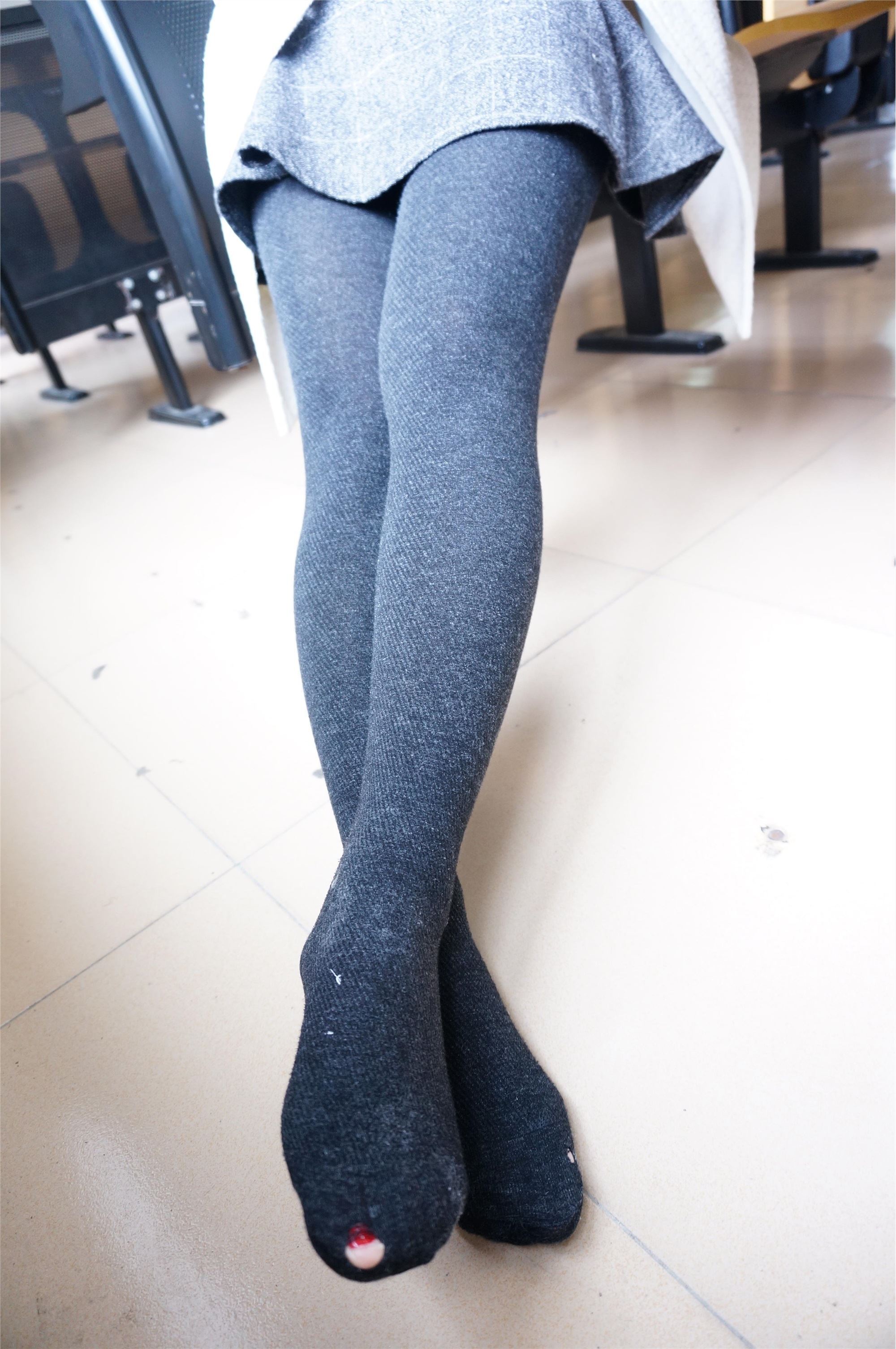 大西瓜套图 S012 黑丝白鞋少女116p