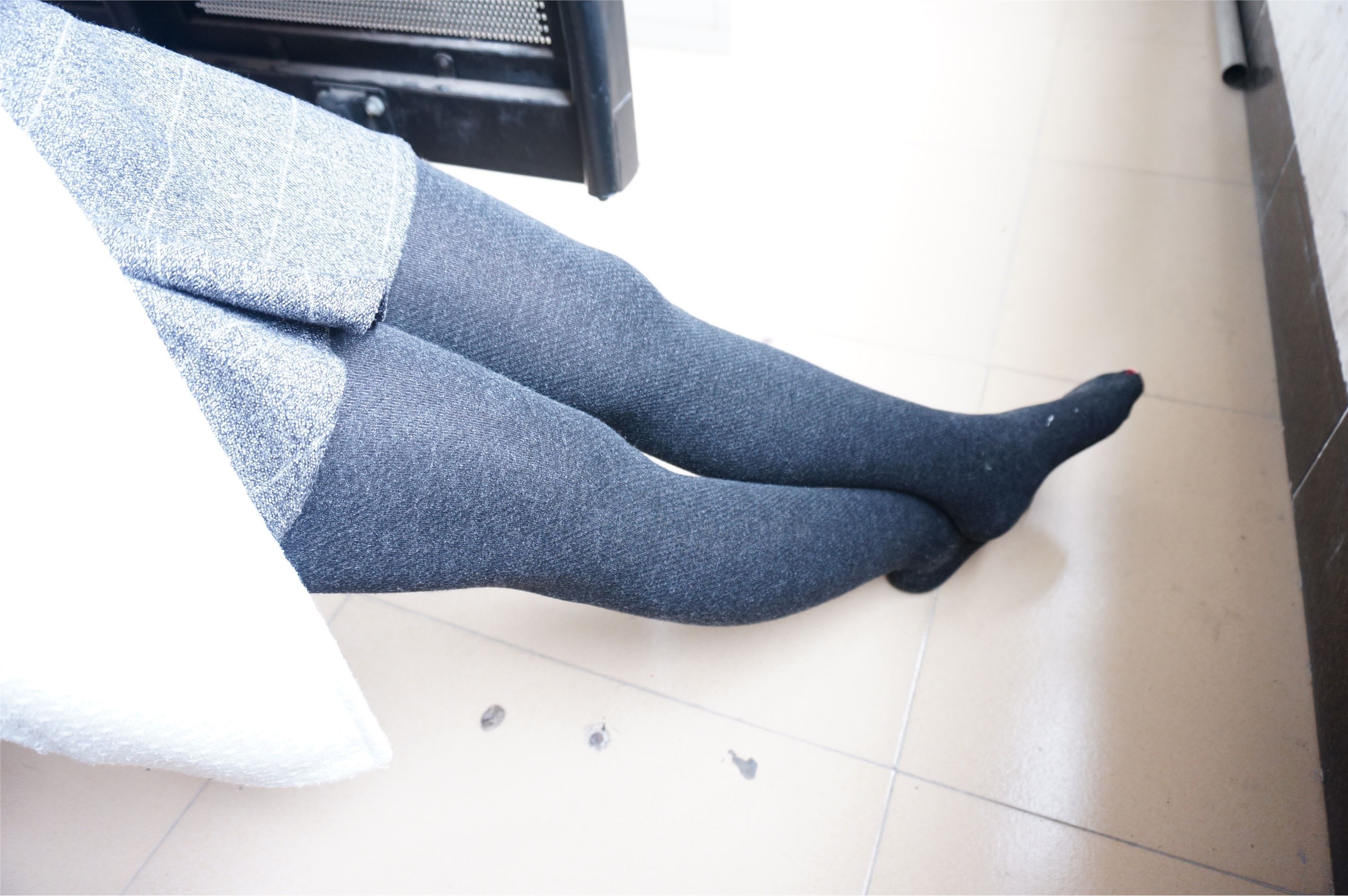 大西瓜套图 S012 黑丝白鞋少女116p