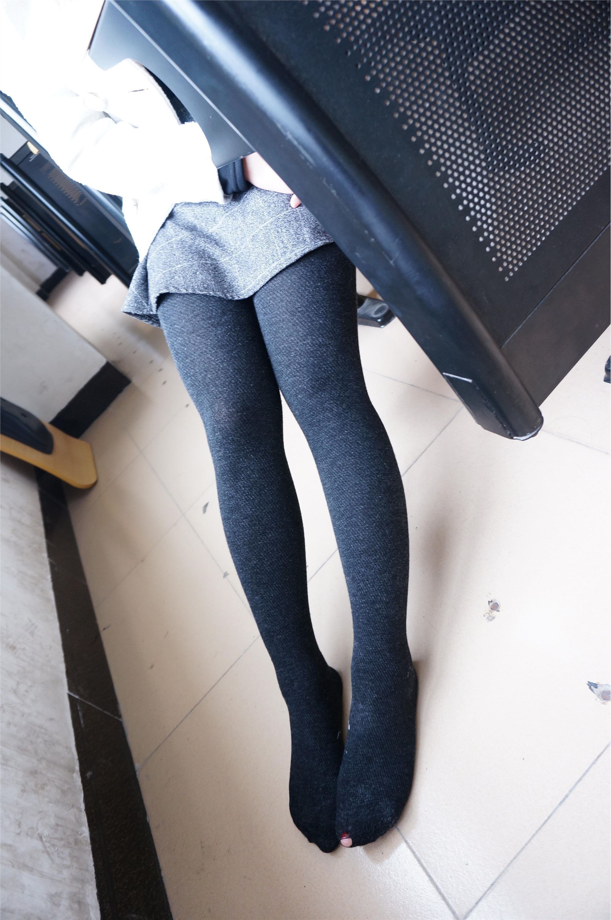 大西瓜套图 S012 黑丝白鞋少女116p