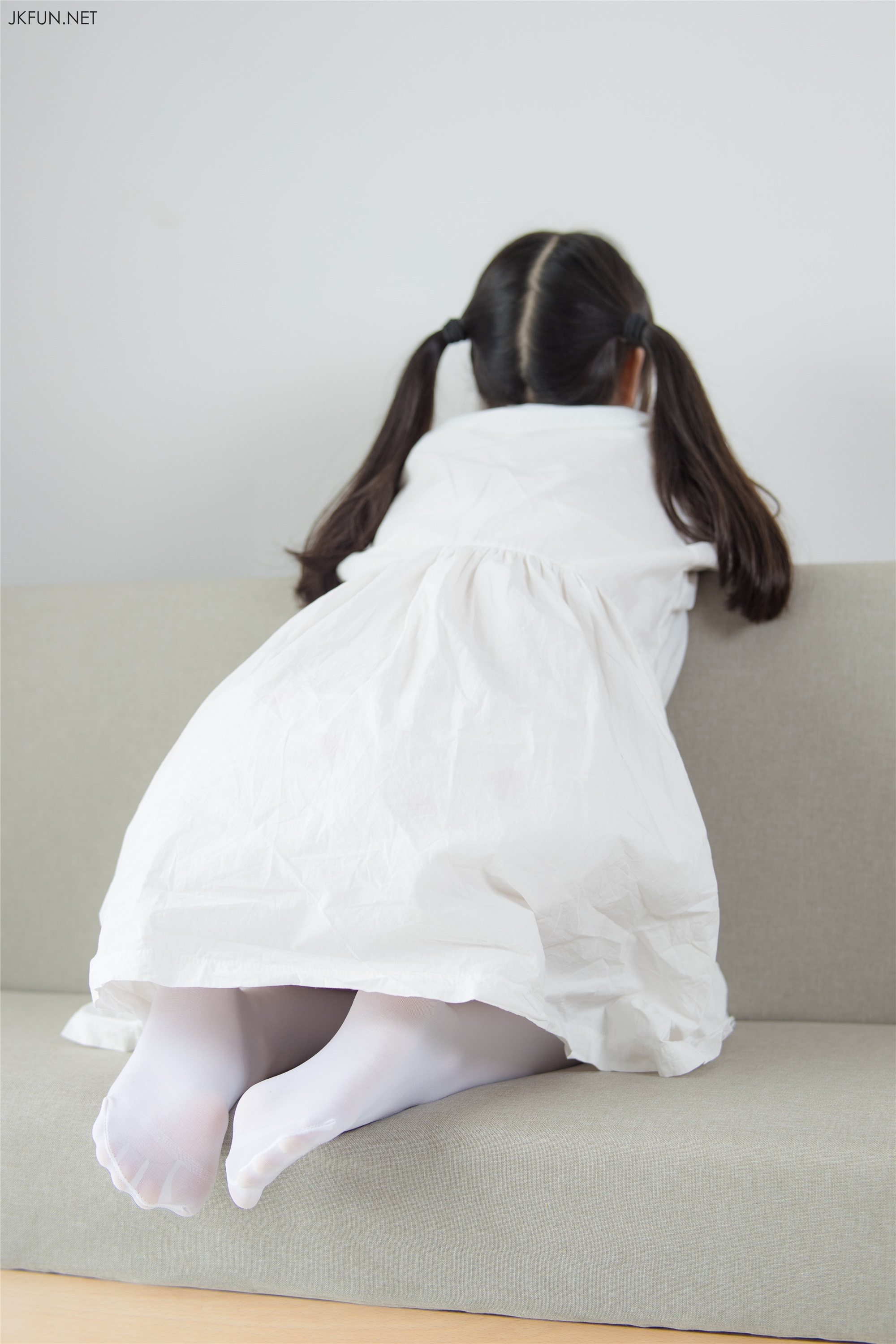 森萝财团萝莉丝足写真 JKFUN-014