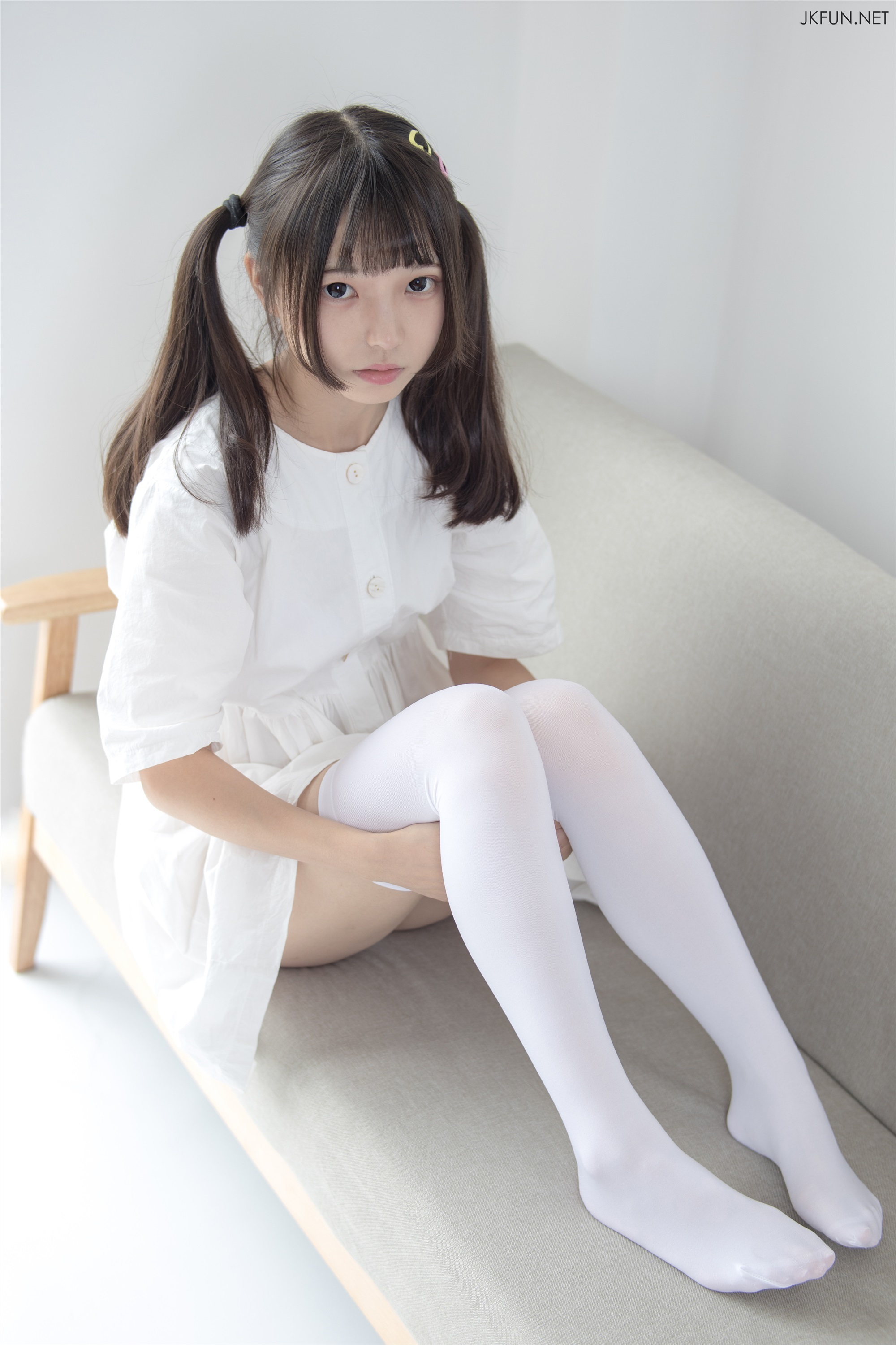 森萝财团萝莉丝足写真 JKFUN-014