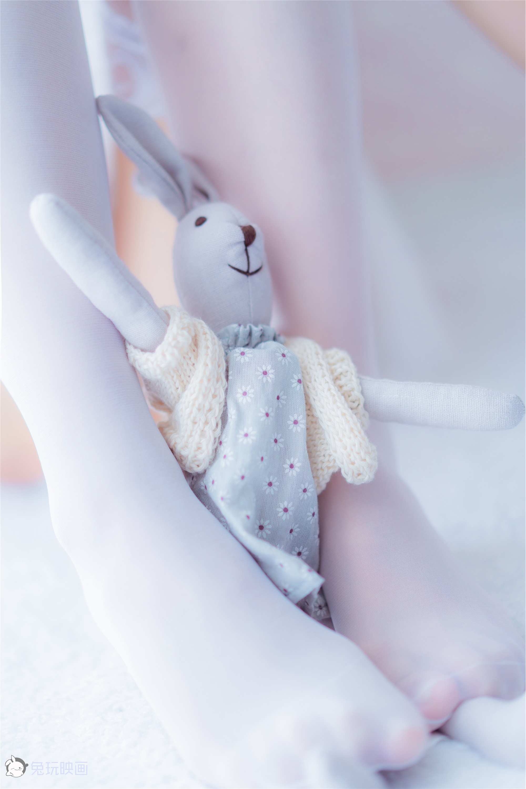 面饼仙儿 – 吊带睡衣