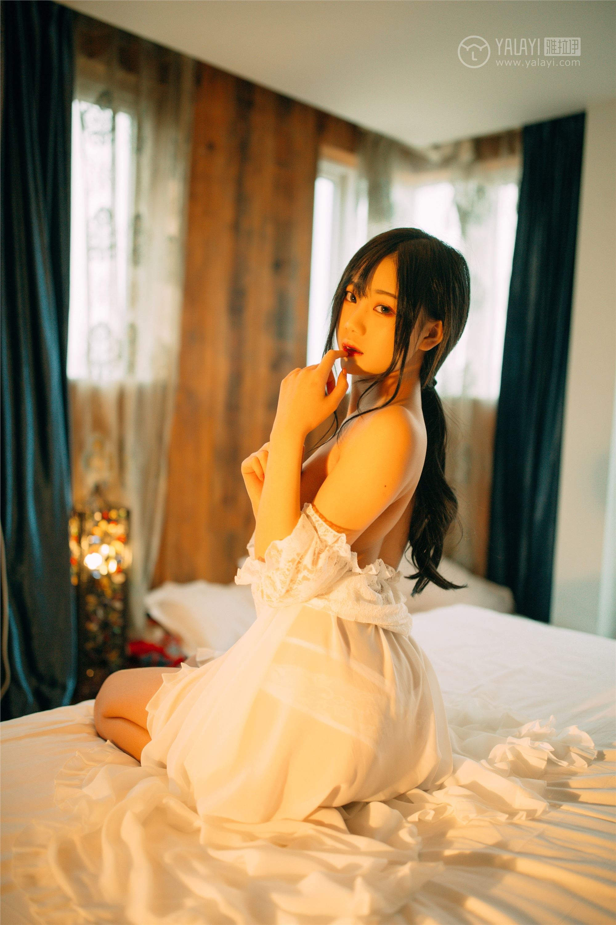 YALAYI雅拉伊 2019.03.14 No.213 空床 赵舒儿