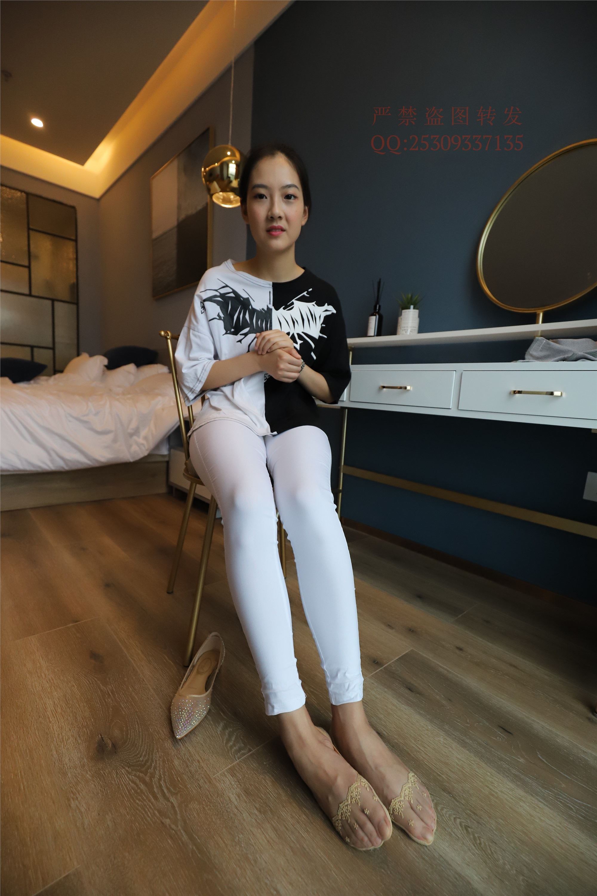 大西瓜套图 2018 7.8月活动模特一服务员船袜1