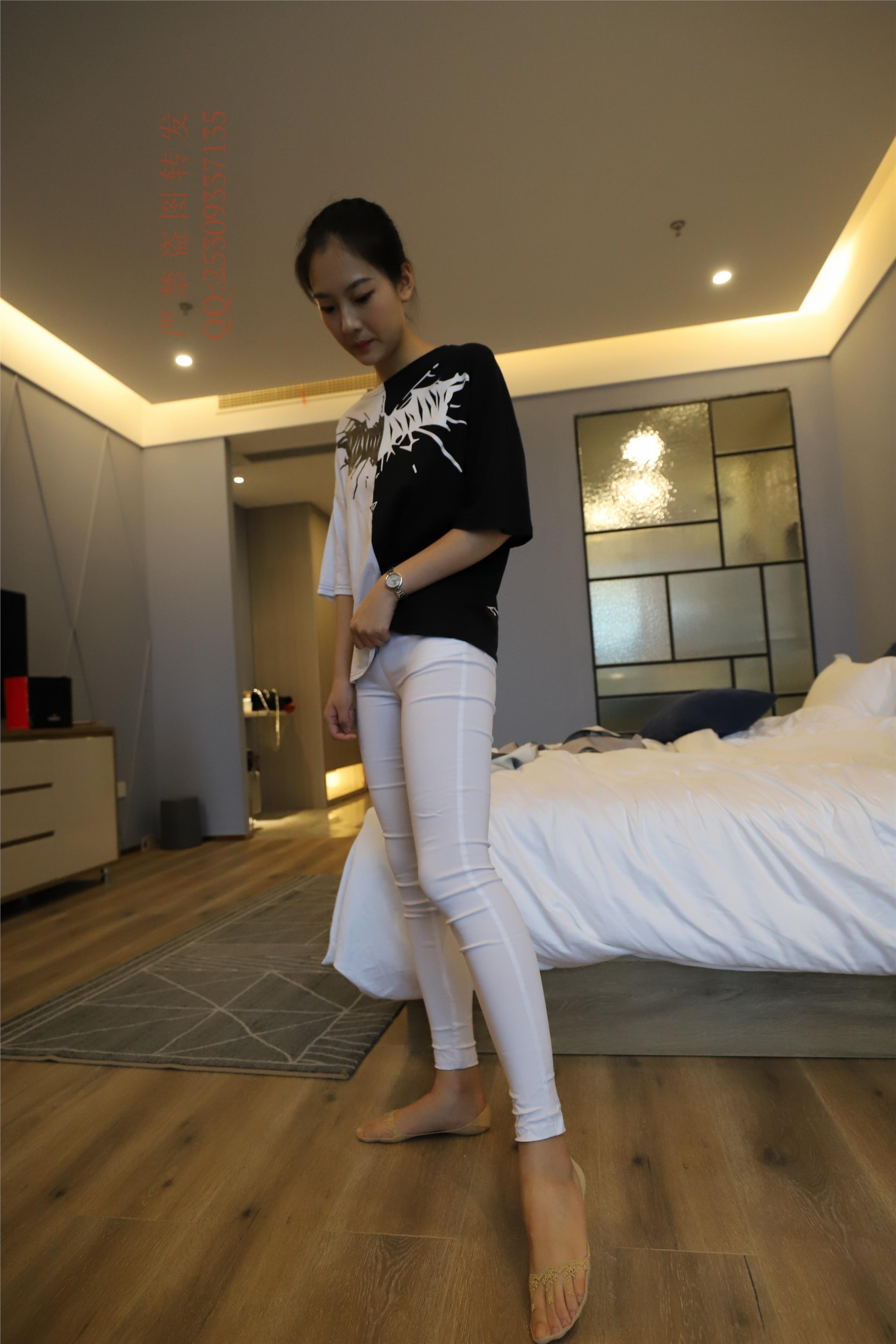 大西瓜套图 2018 7.8月活动模特一服务员船袜2