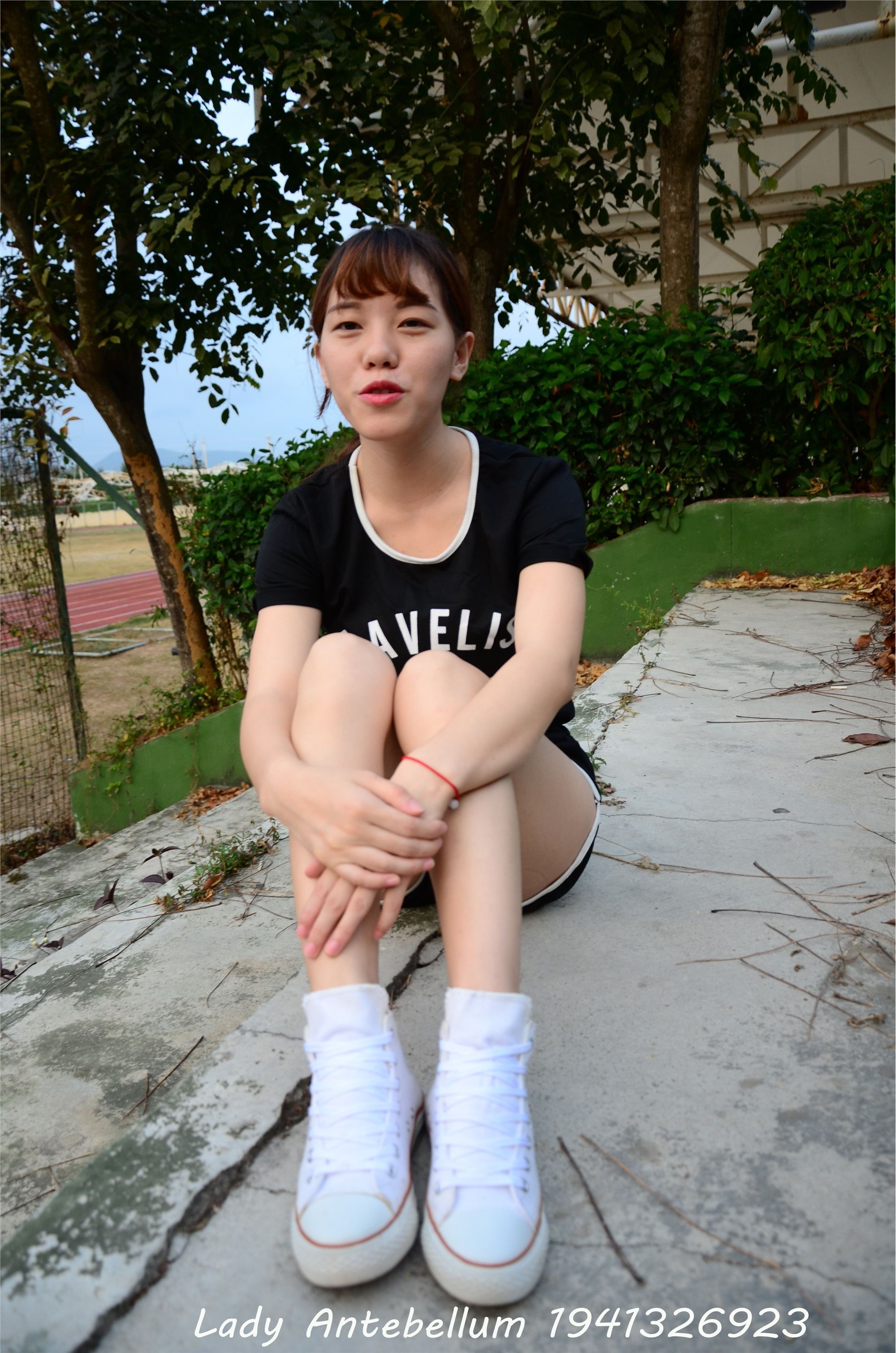 战前女神  恋足美腿棉袜女神级摄影套图 089