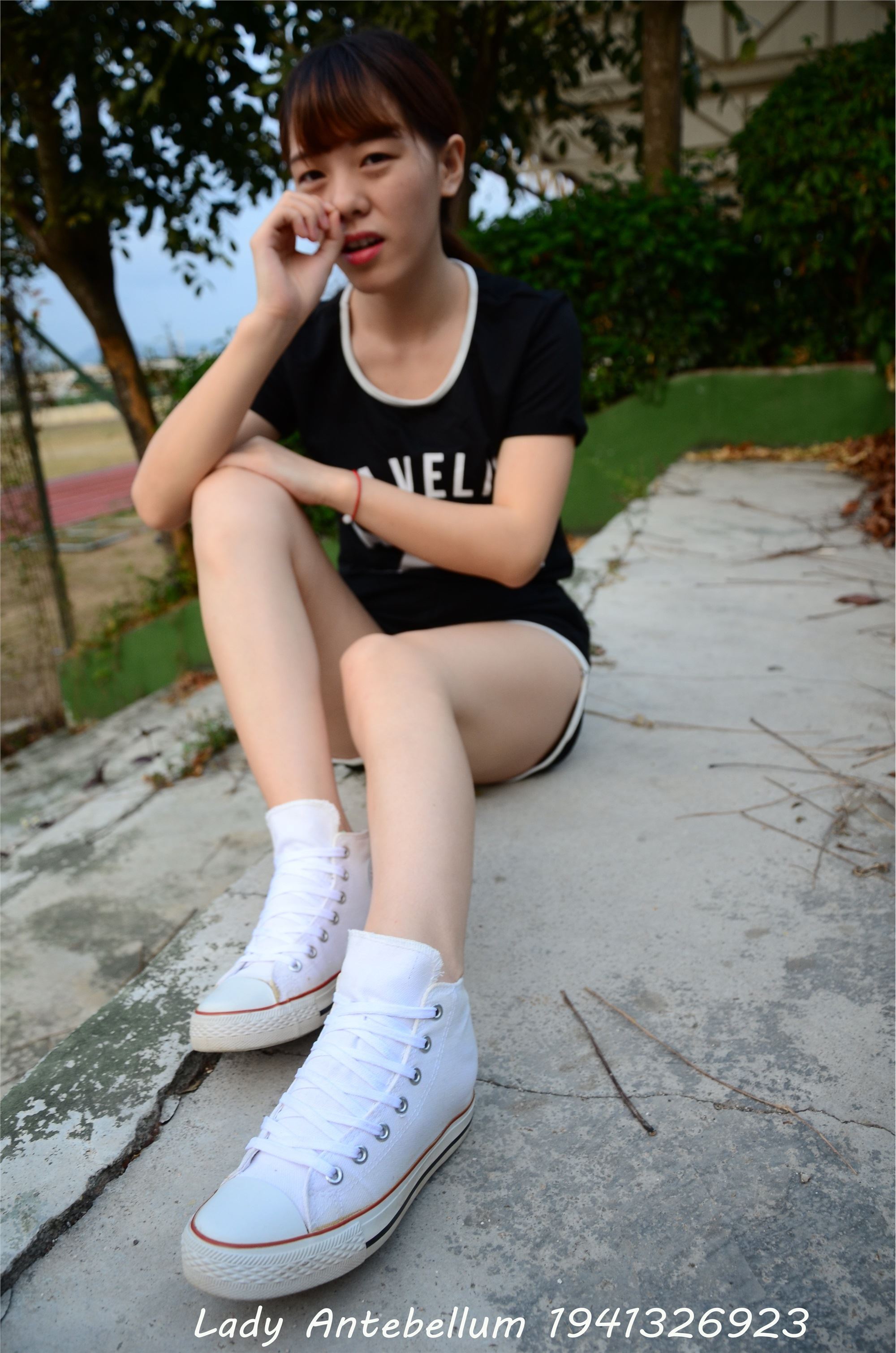 战前女神  恋足美腿棉袜女神级摄影套图 089