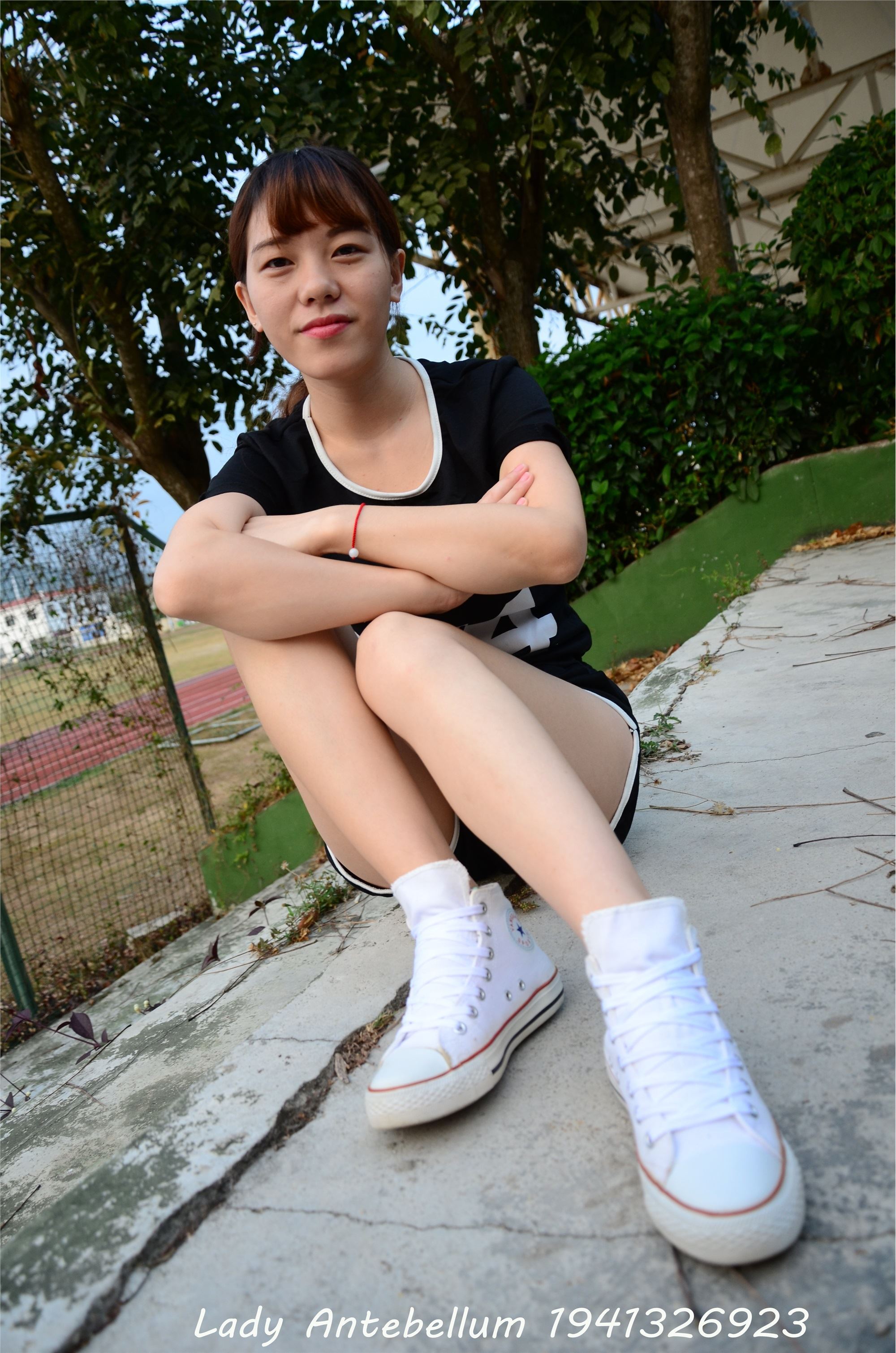 战前女神  恋足美腿棉袜女神级摄影套图 089