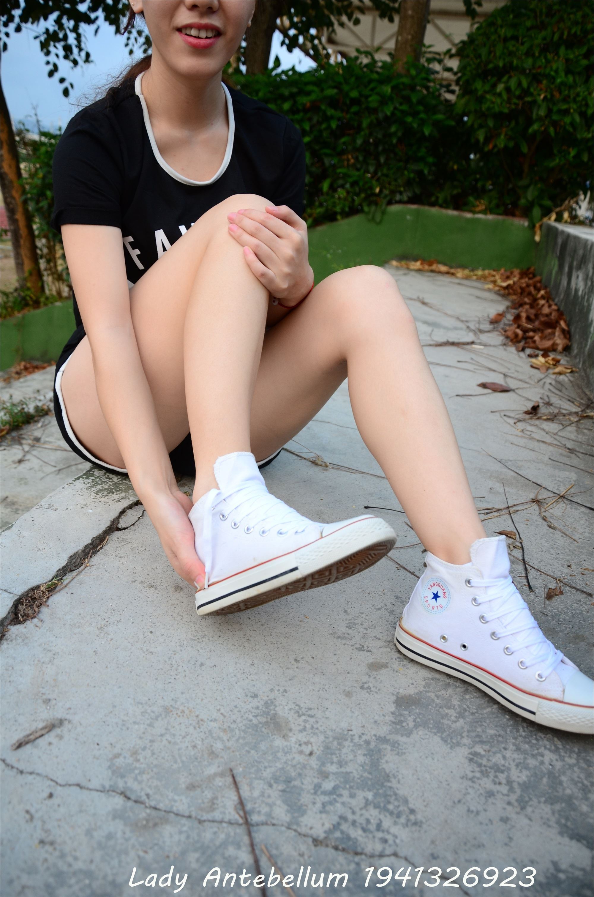 战前女神  恋足美腿棉袜女神级摄影套图 089