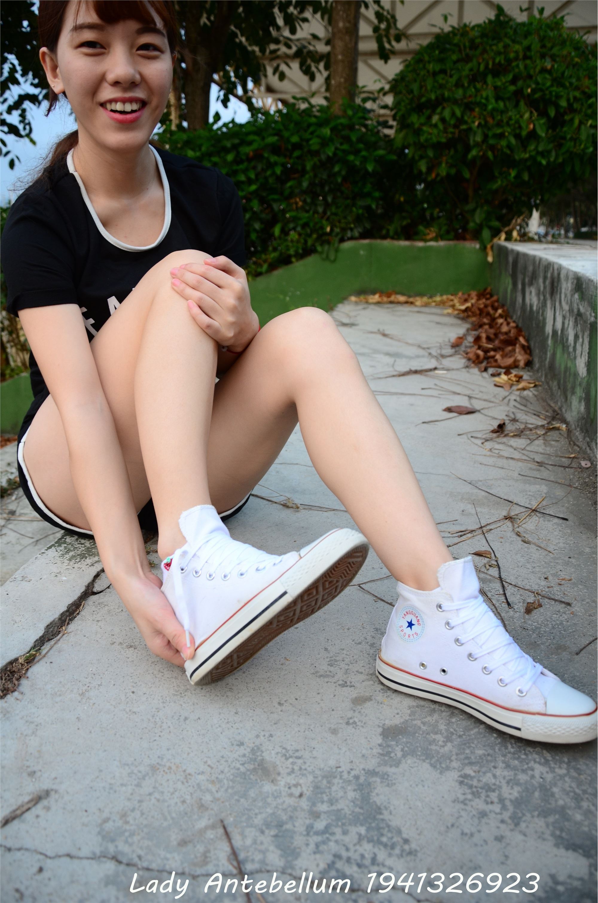 战前女神  恋足美腿棉袜女神级摄影套图 089