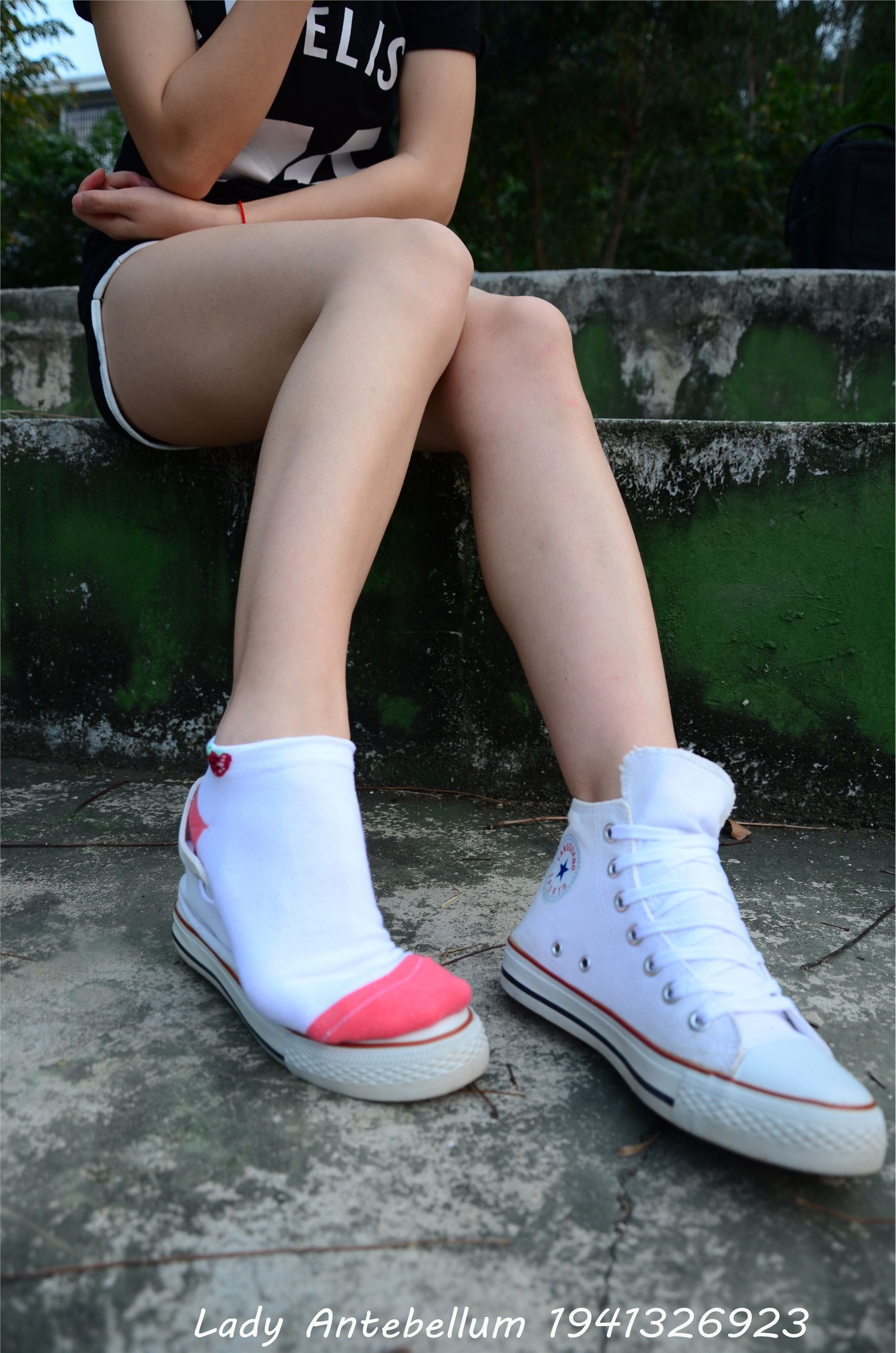 战前女神  恋足美腿棉袜女神级摄影套图 089