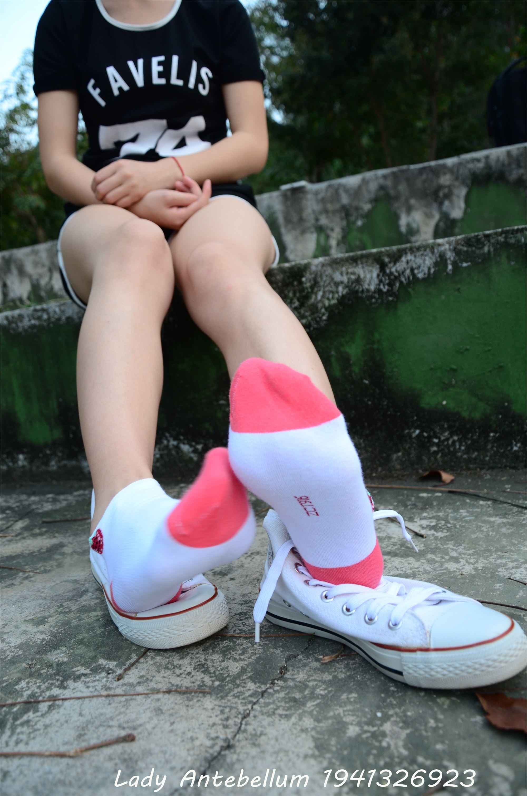 战前女神  恋足美腿棉袜女神级摄影套图 089