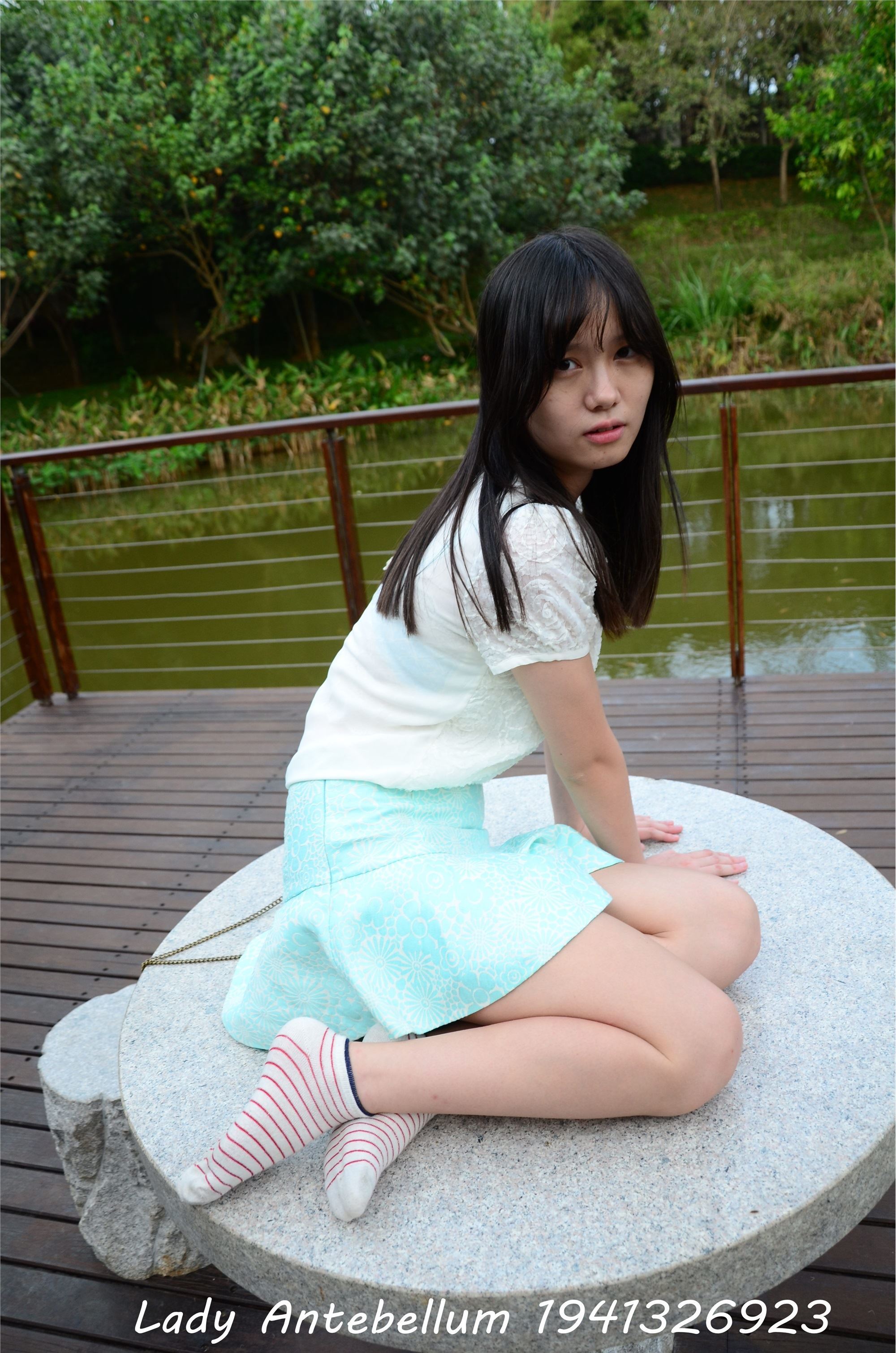 战前女神  恋足美腿棉袜女神级摄影套图 090