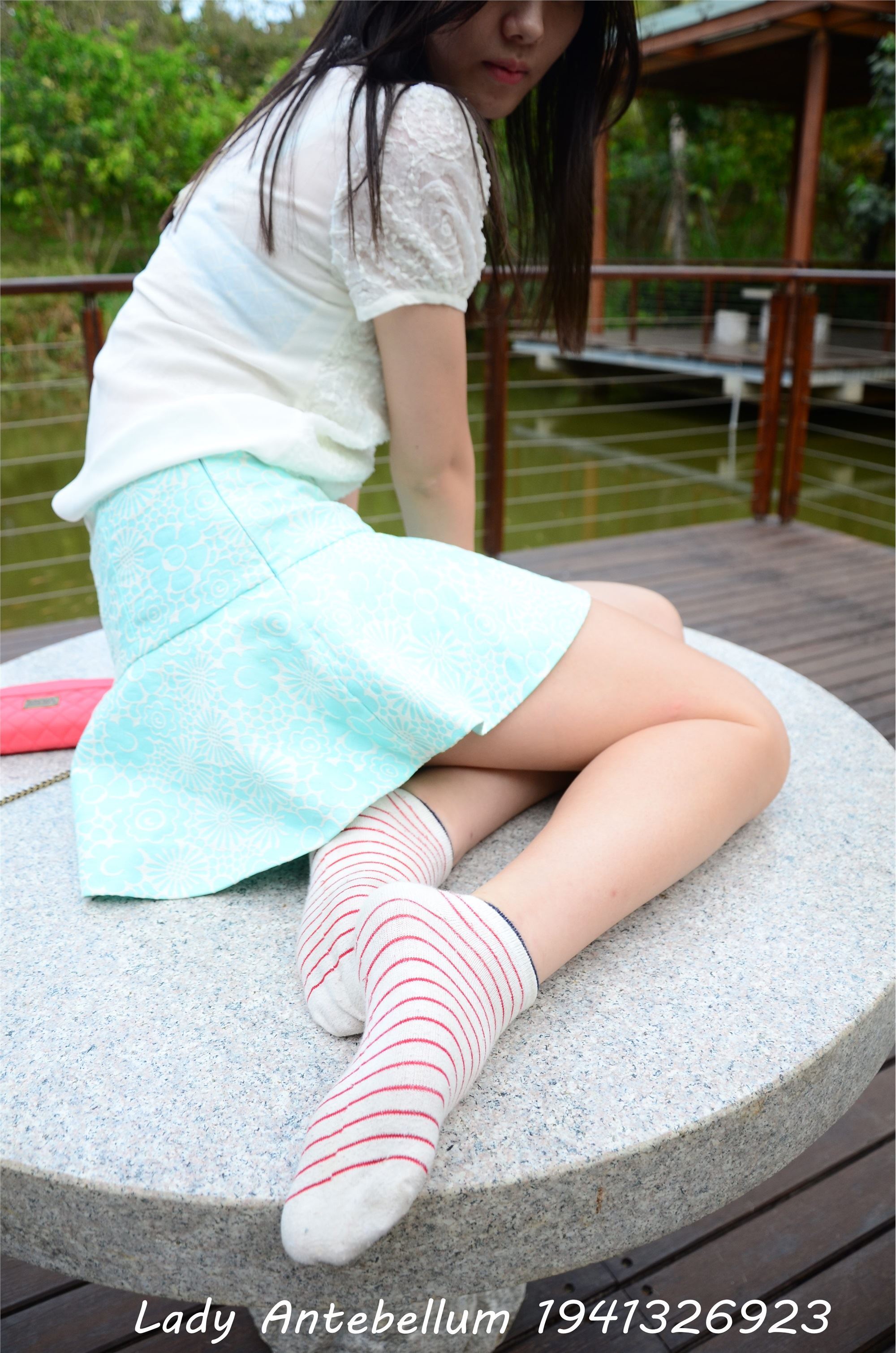 战前女神  恋足美腿棉袜女神级摄影套图 090