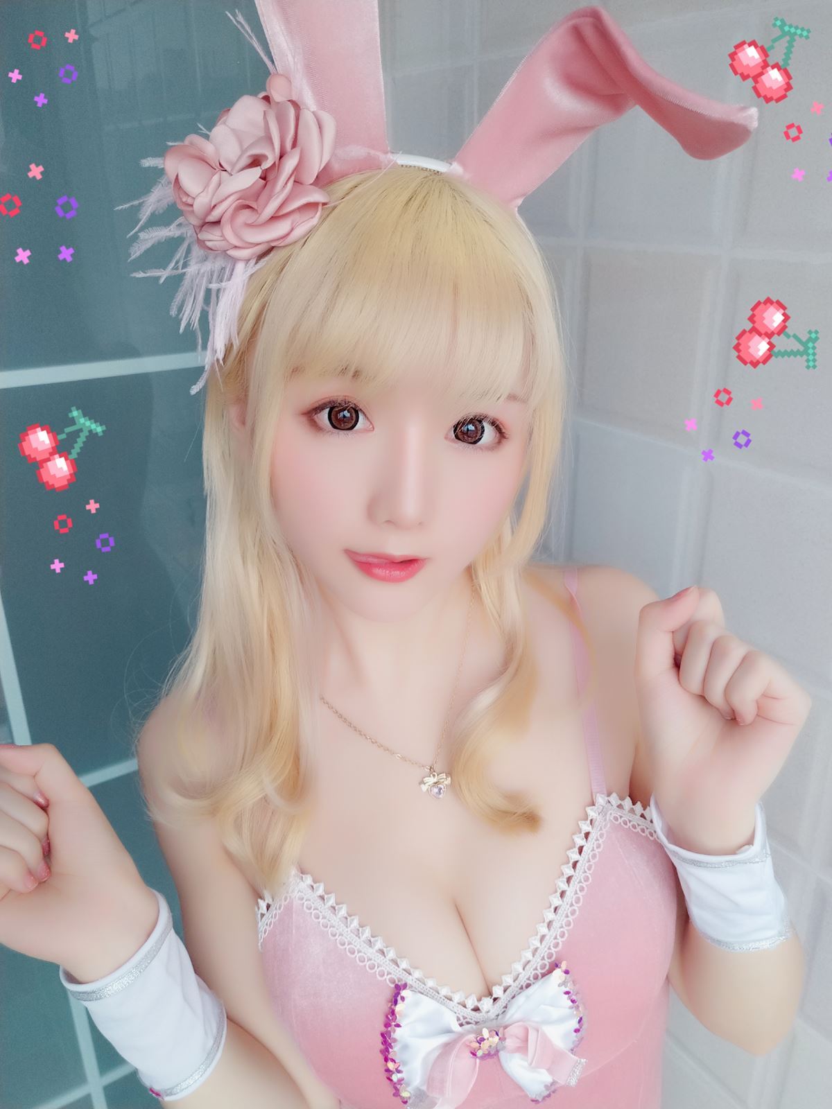 星之迟迟美女图片 VOL.1 粉红泡泡包 PINK兔女郎 桃味KITTY 穹和服