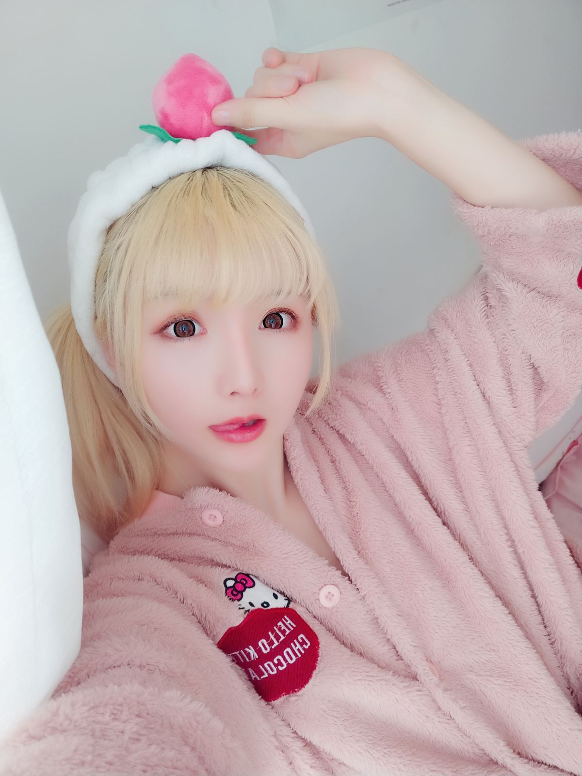 星之迟迟美女图片 VOL.1 粉红泡泡包 PINK兔女郎 桃味KITTY 穹和服