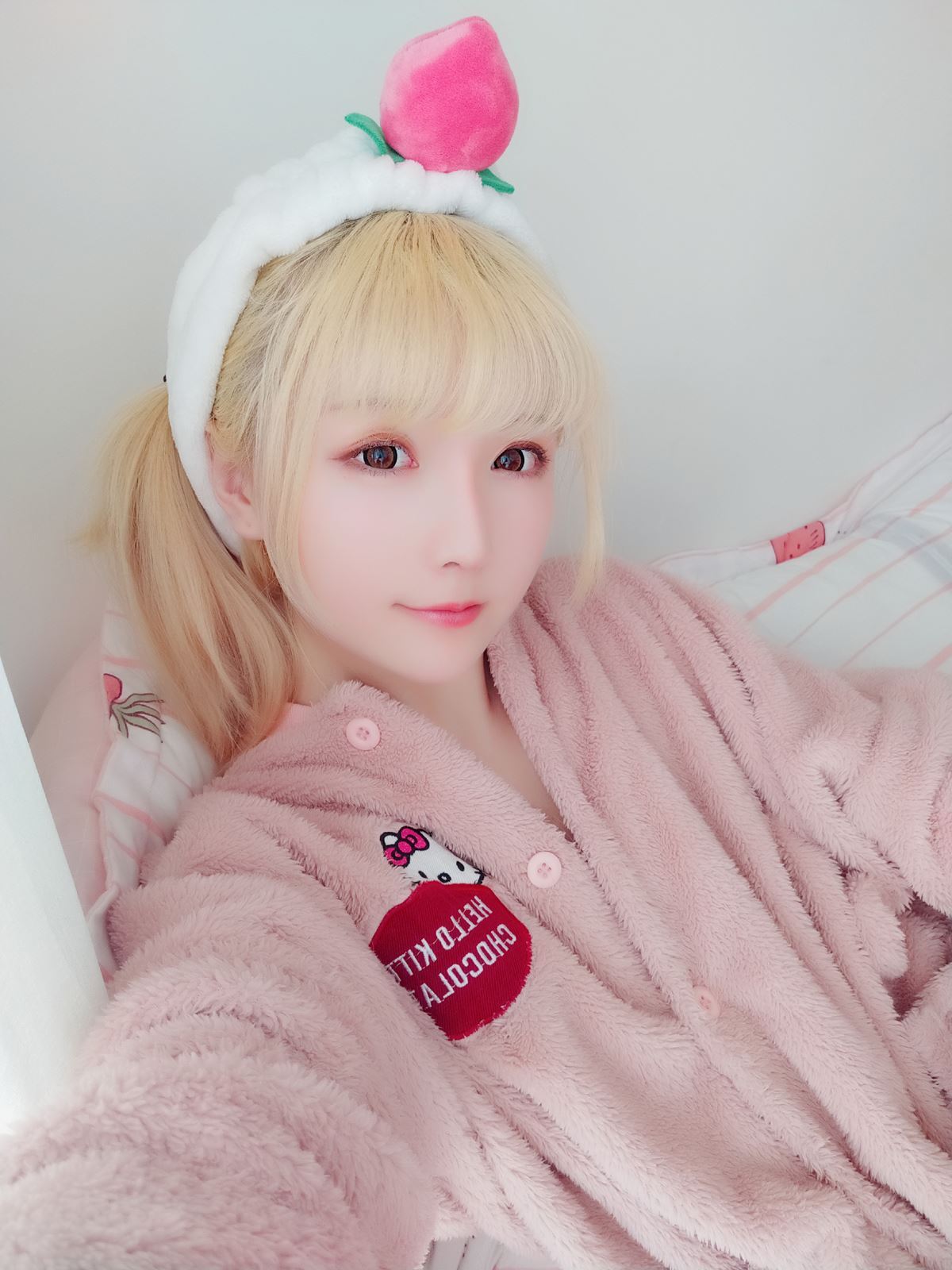 星之迟迟美女图片 VOL.1 粉红泡泡包 PINK兔女郎 桃味KITTY 穹和服