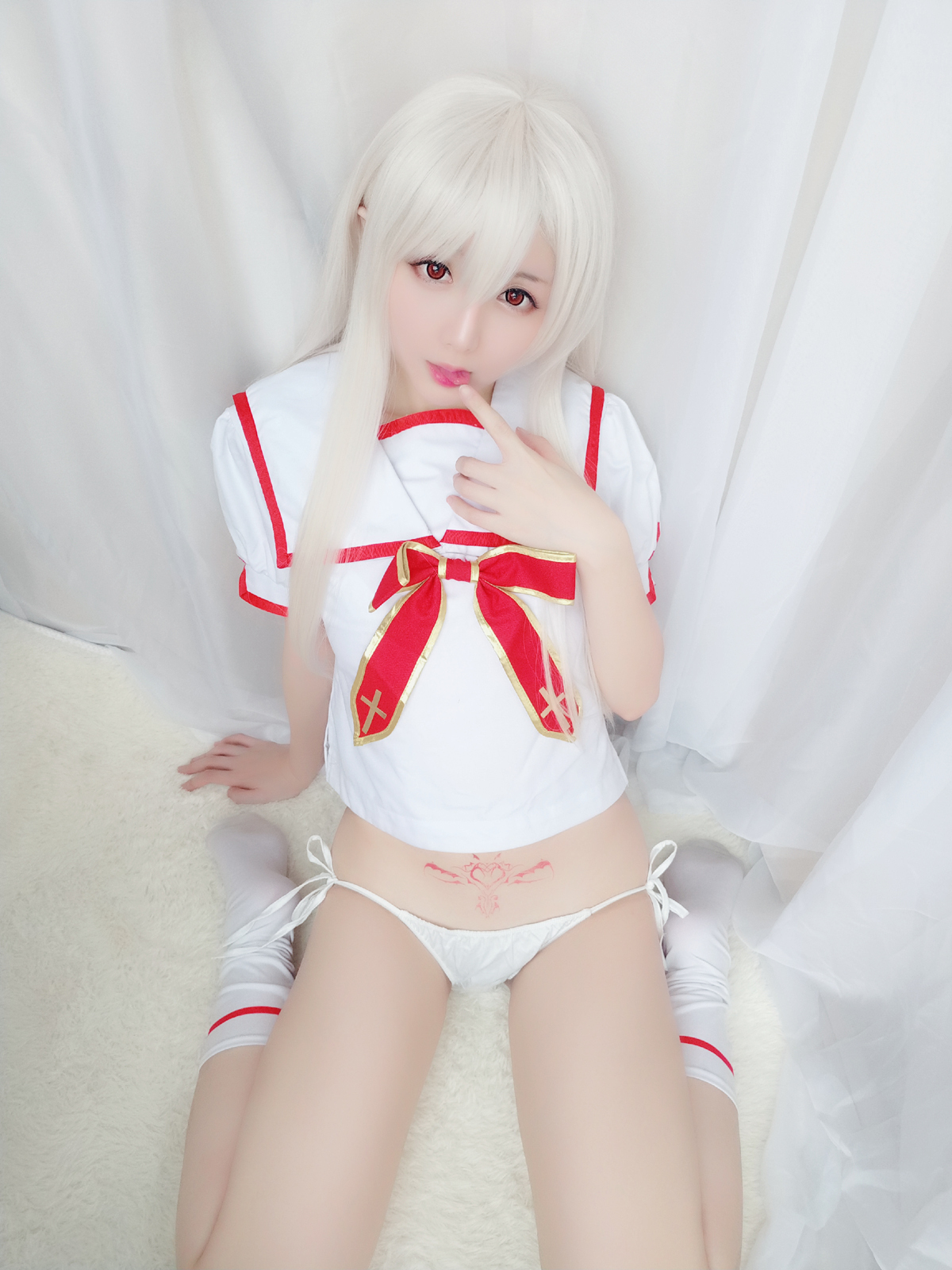 星之迟迟美女图片 VOL.3 伊莉雅同人包