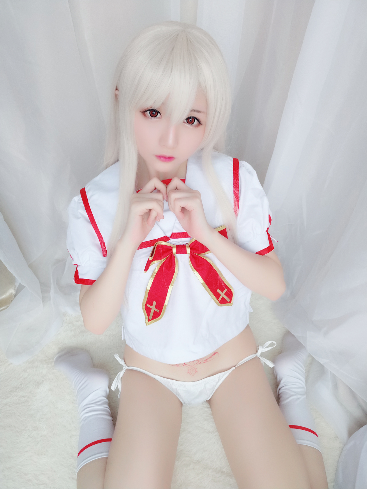 星之迟迟美女图片 VOL.3 伊莉雅同人包