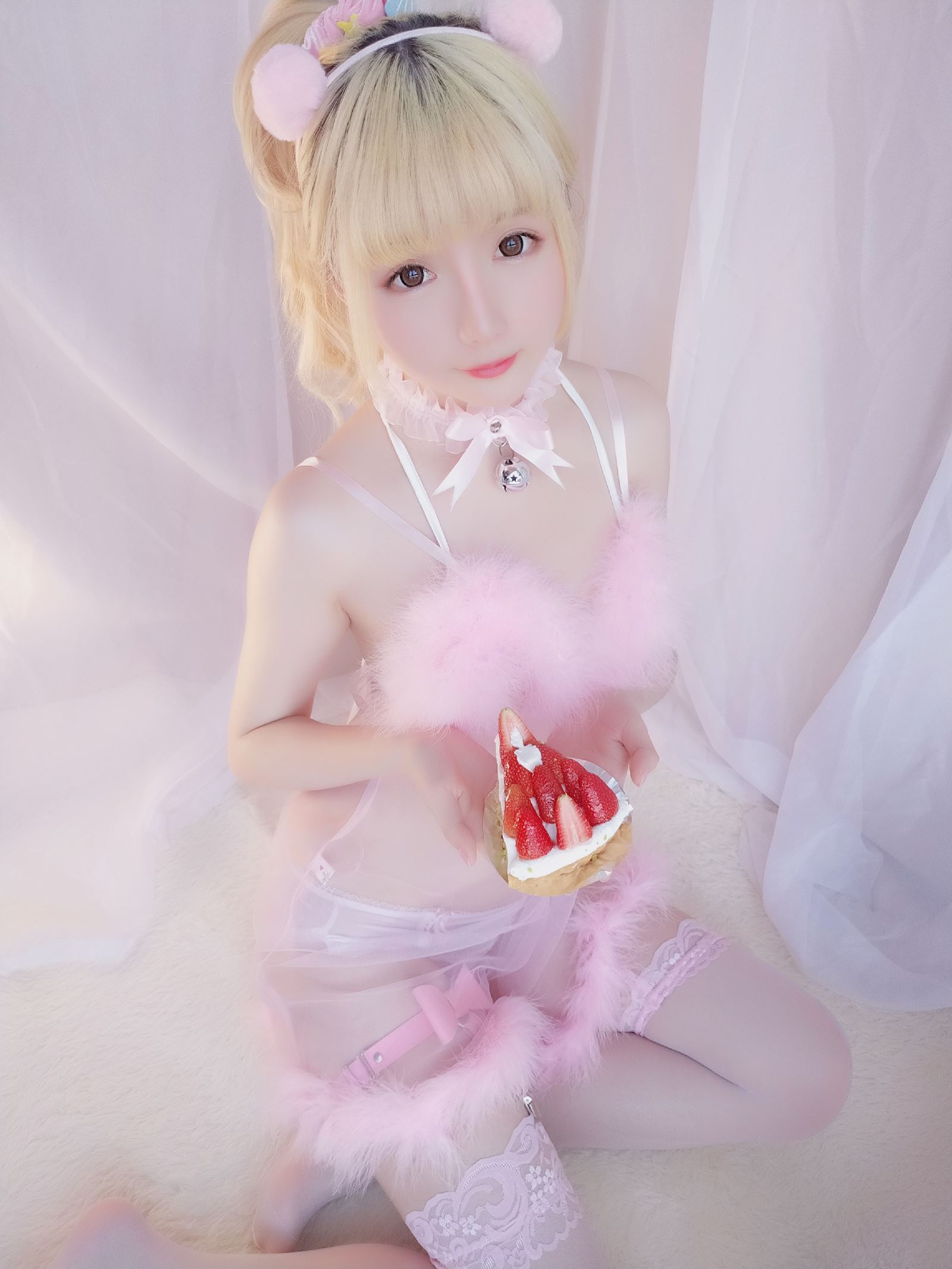 星之迟迟美女图片 VOL.9 草莓睡衣包