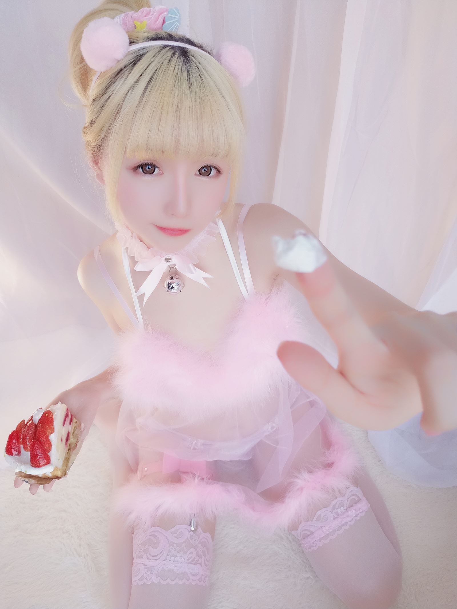 星之迟迟美女图片 VOL.9 草莓睡衣包