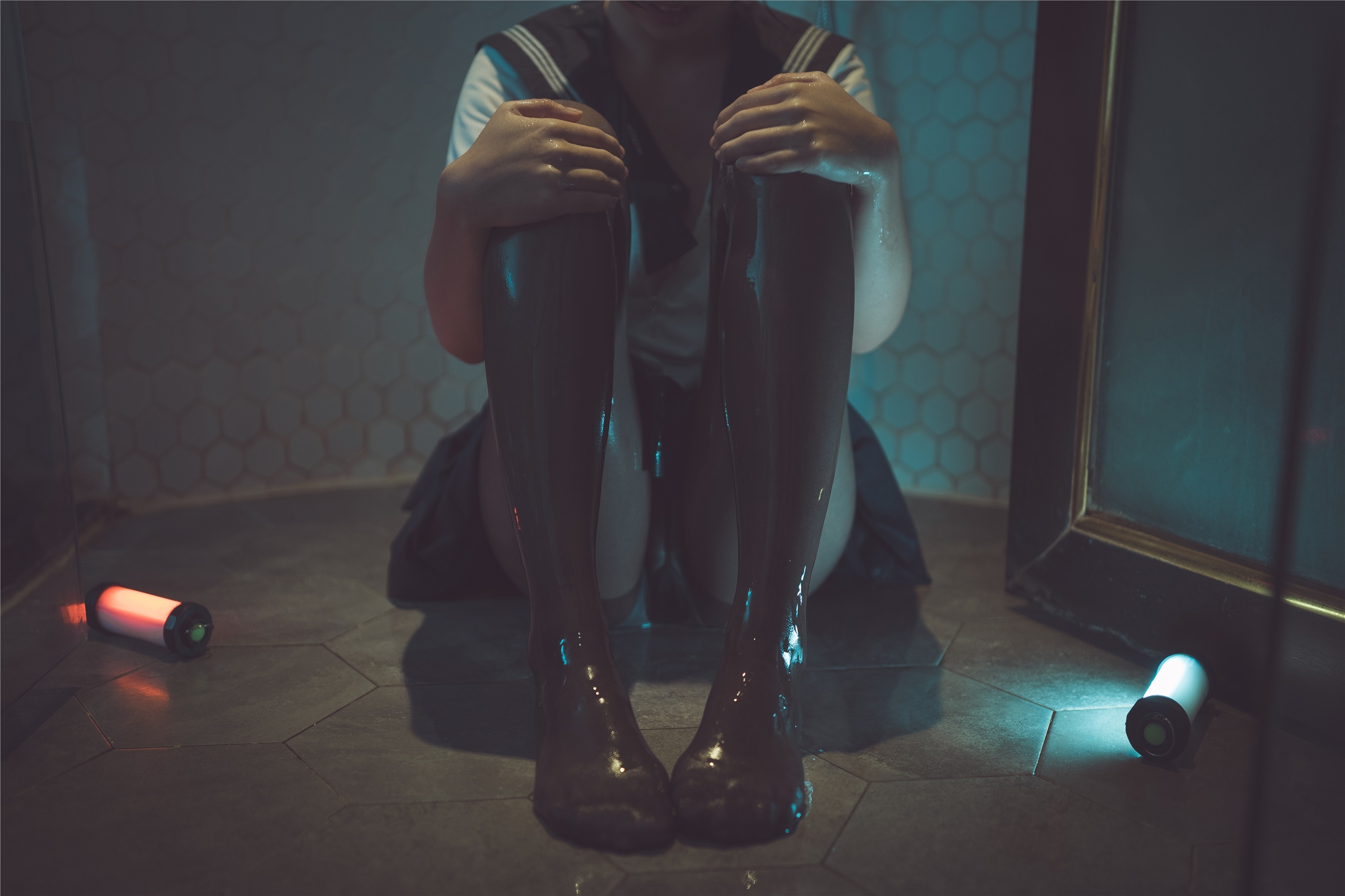 面饼仙儿 – 脑内少女 浴缸黑丝