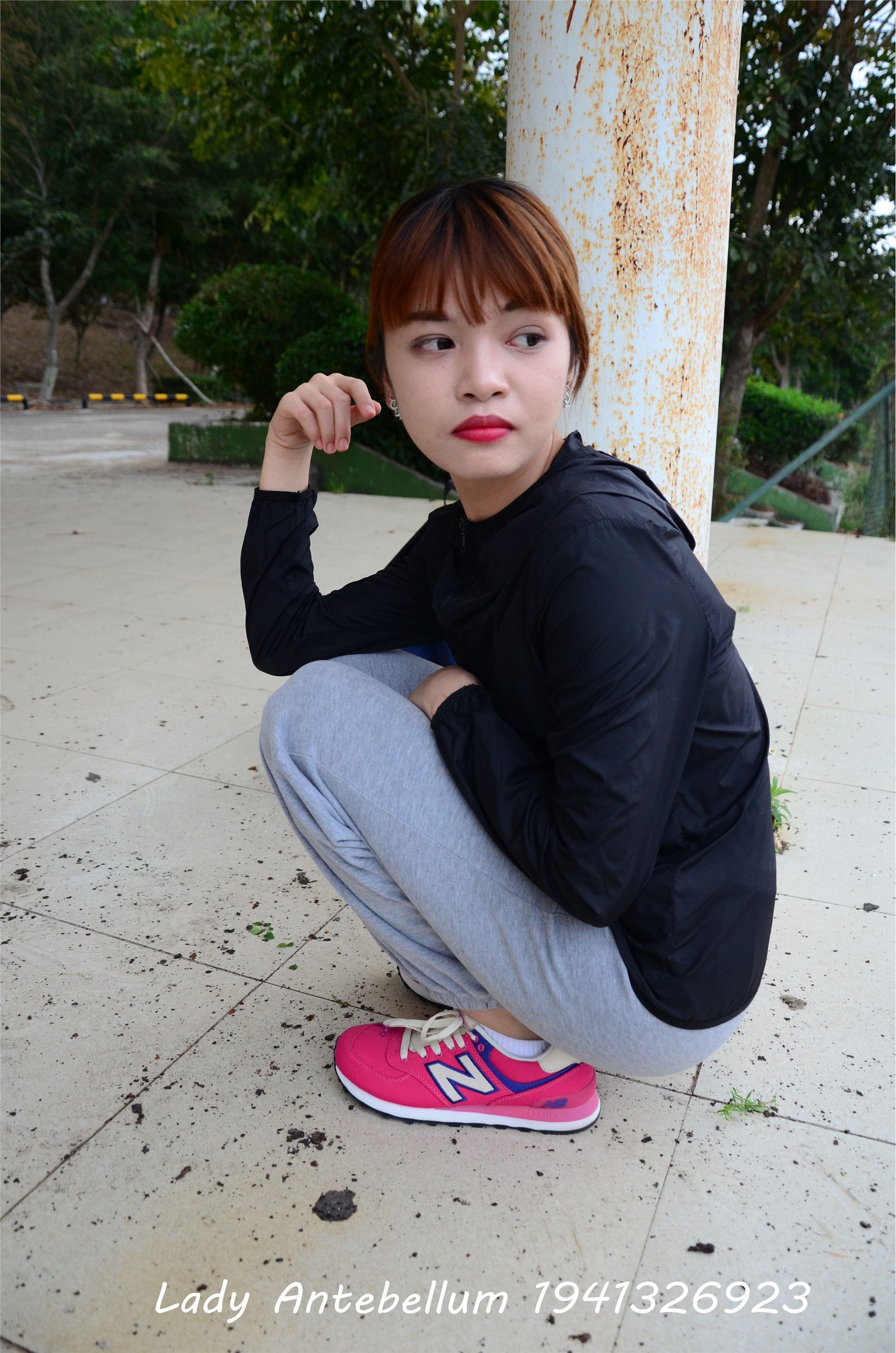 战前女神  恋足美腿棉袜女神级摄影套图 082