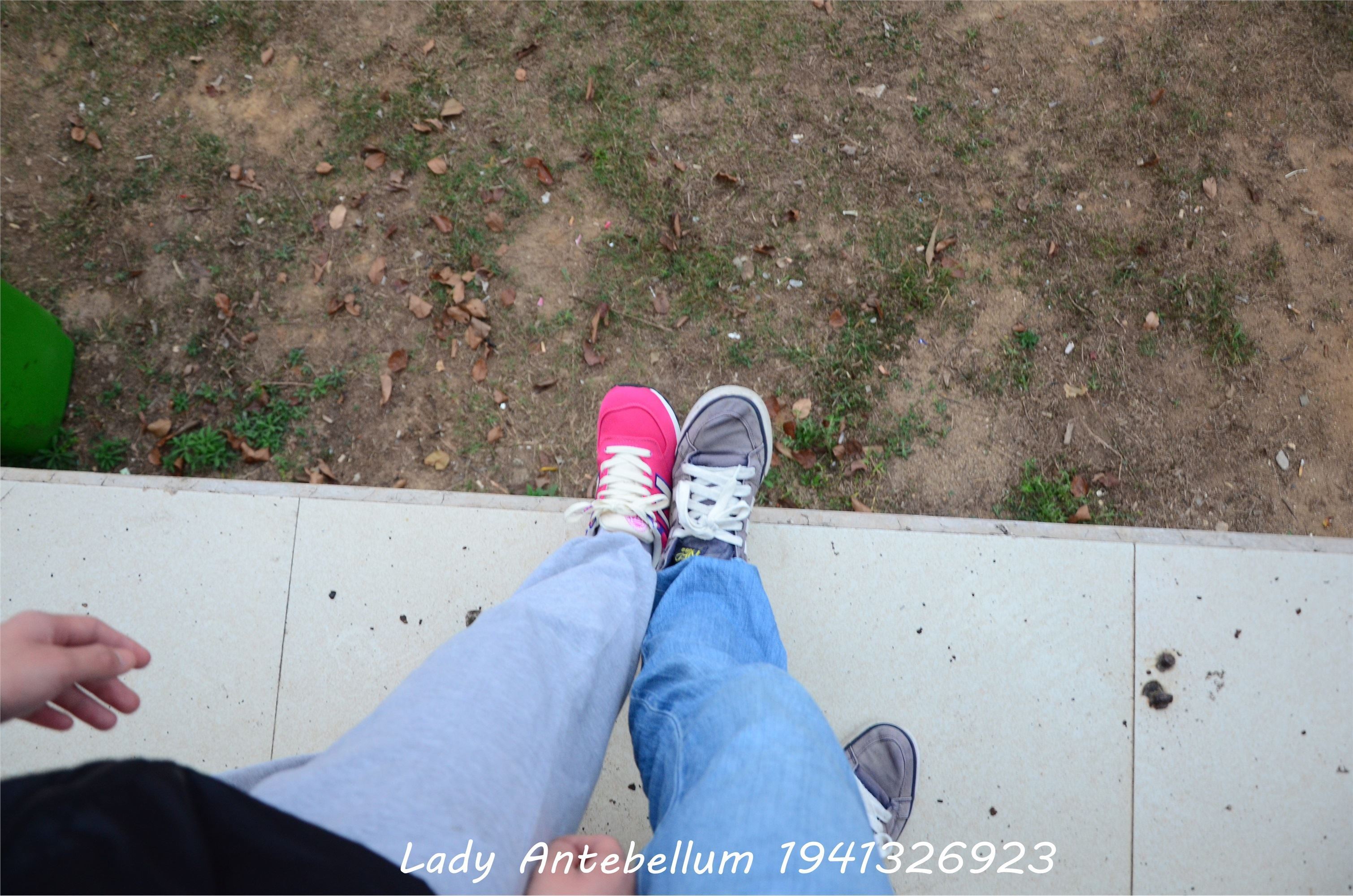 战前女神  恋足美腿棉袜女神级摄影套图 082