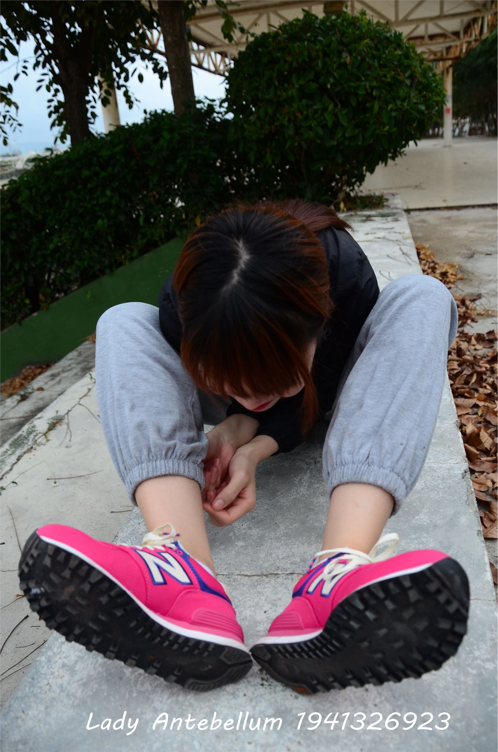 战前女神  恋足美腿棉袜女神级摄影套图 082