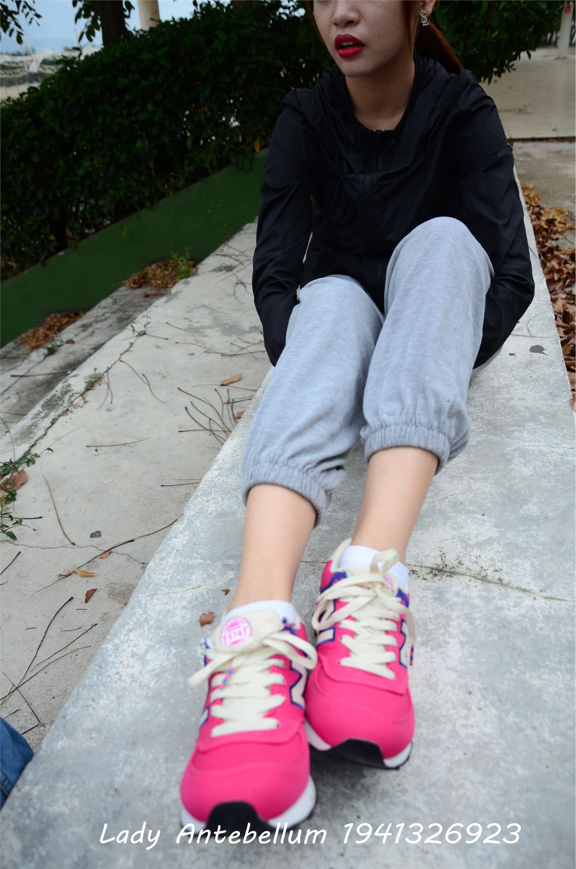 战前女神  恋足美腿棉袜女神级摄影套图 082