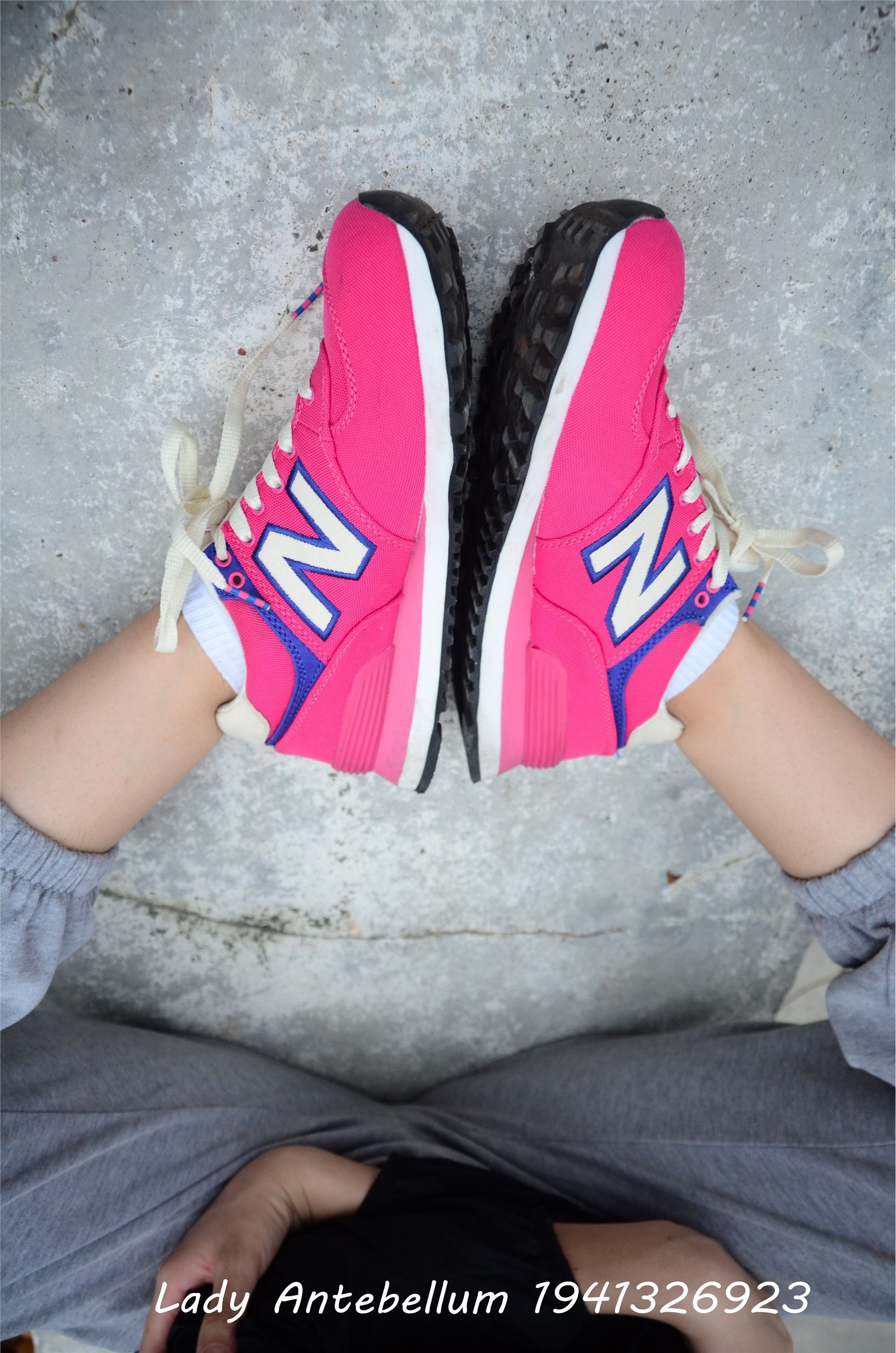 战前女神  恋足美腿棉袜女神级摄影套图 082