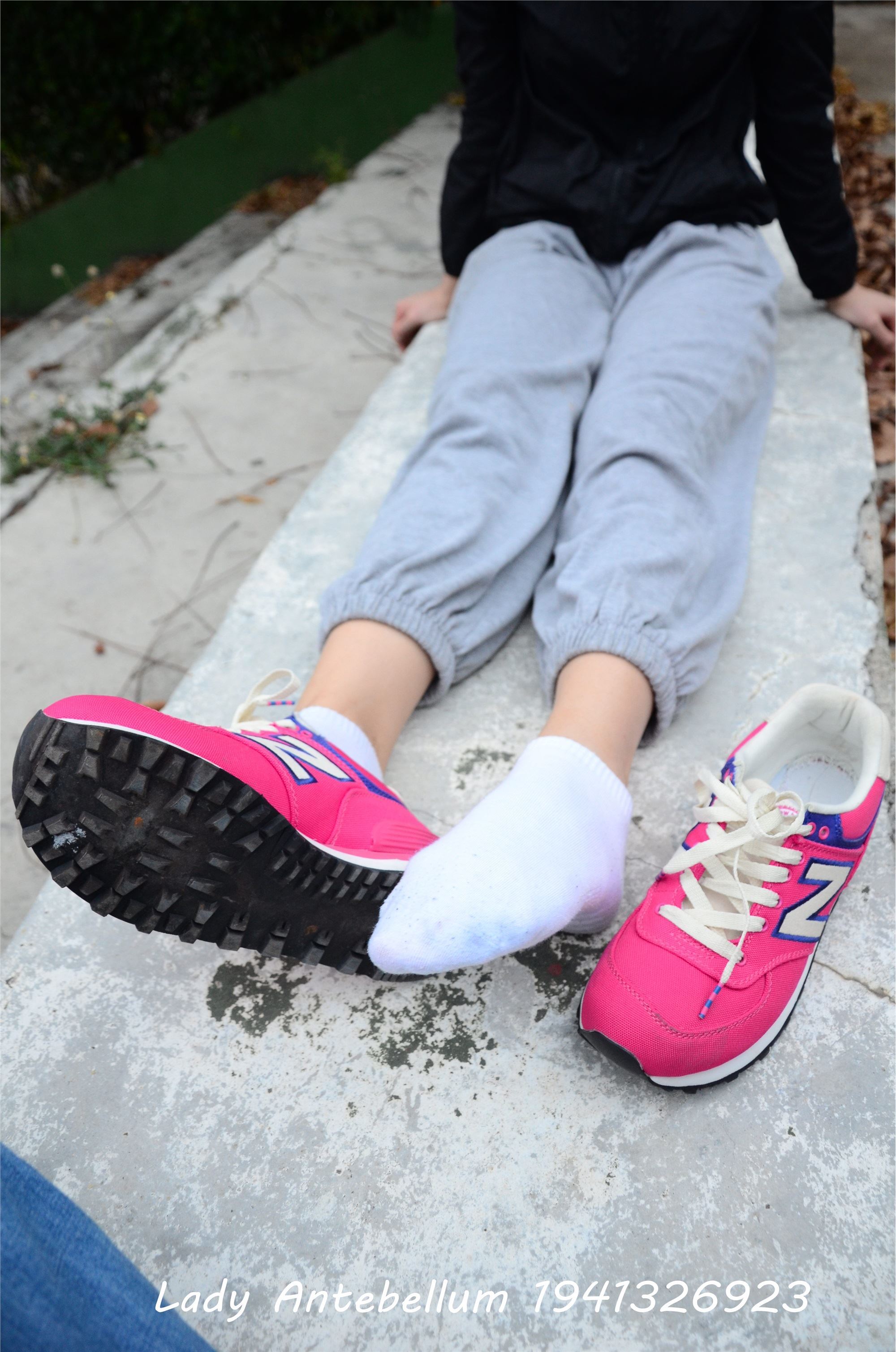 战前女神  恋足美腿棉袜女神级摄影套图 082