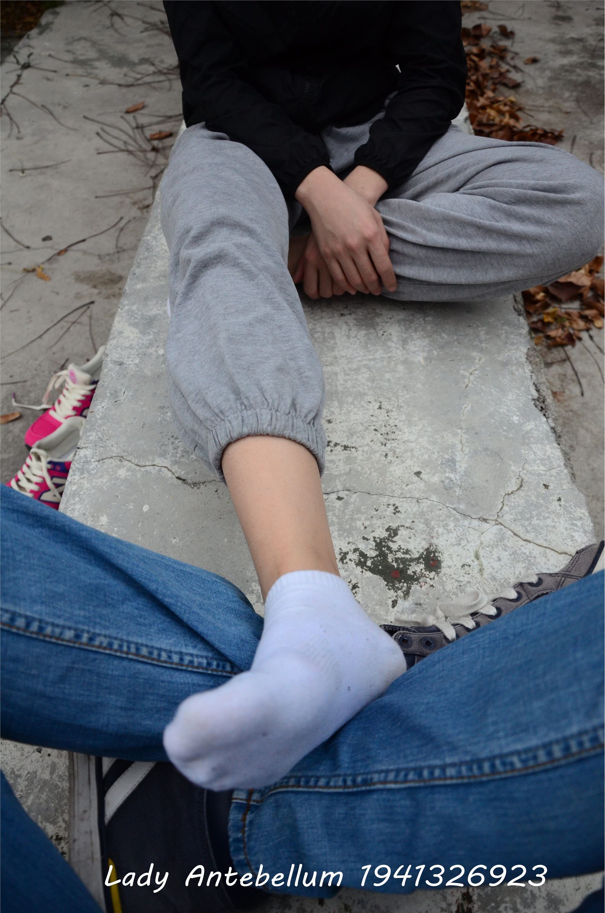 战前女神  恋足美腿棉袜女神级摄影套图 082