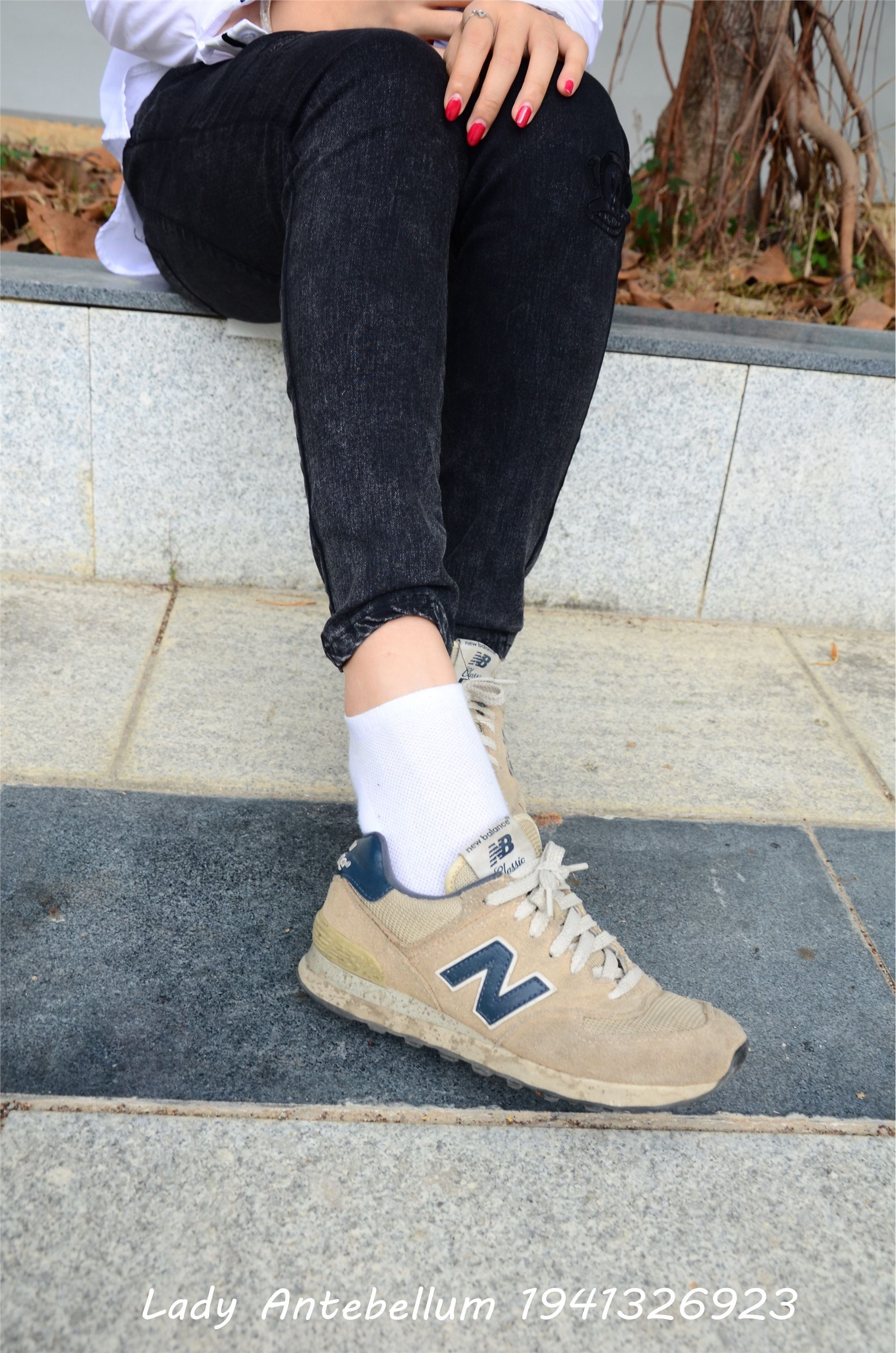 战前女神  恋足美腿棉袜女神级摄影套图 083