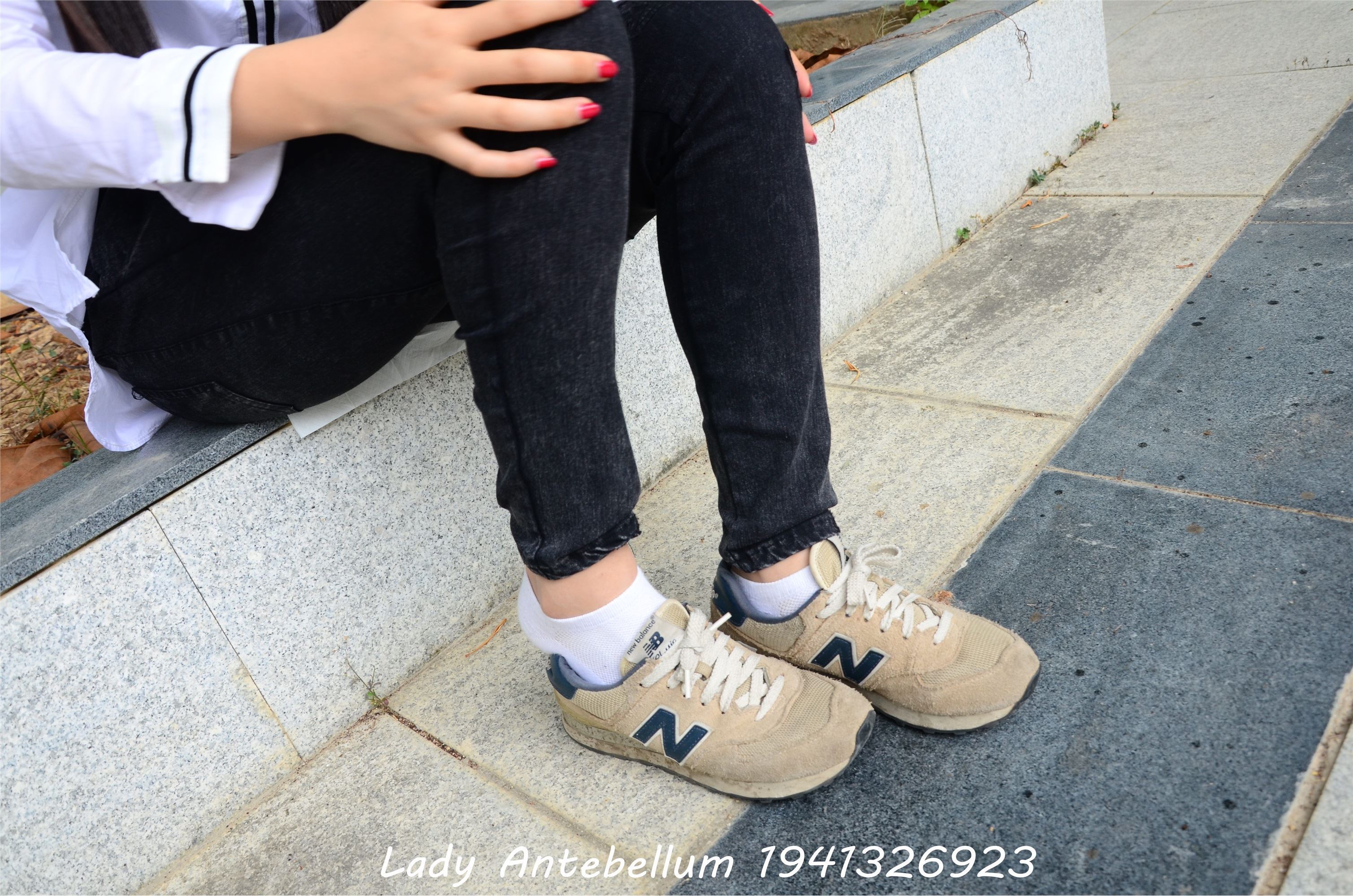 战前女神  恋足美腿棉袜女神级摄影套图 083