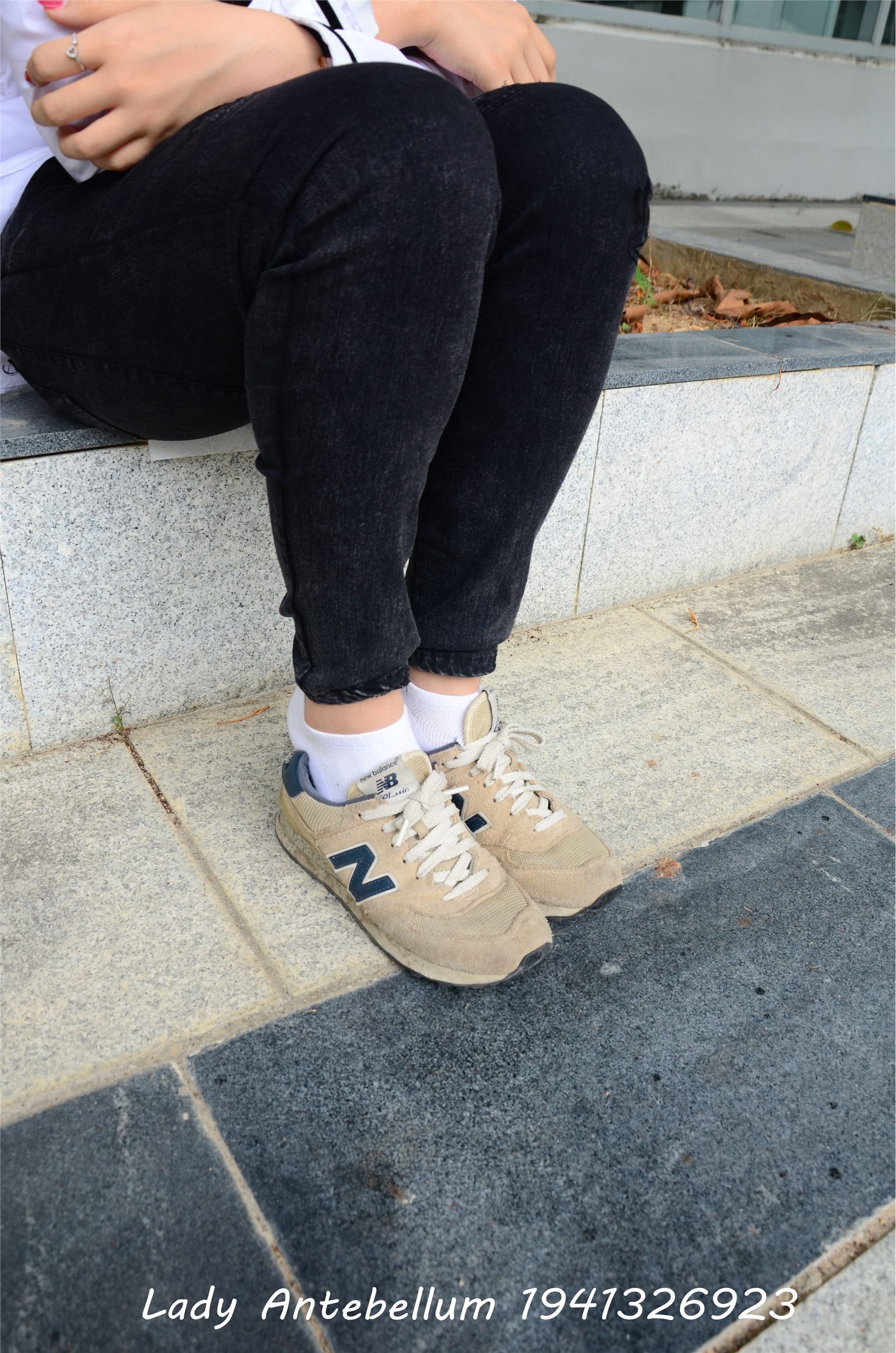 战前女神  恋足美腿棉袜女神级摄影套图 083