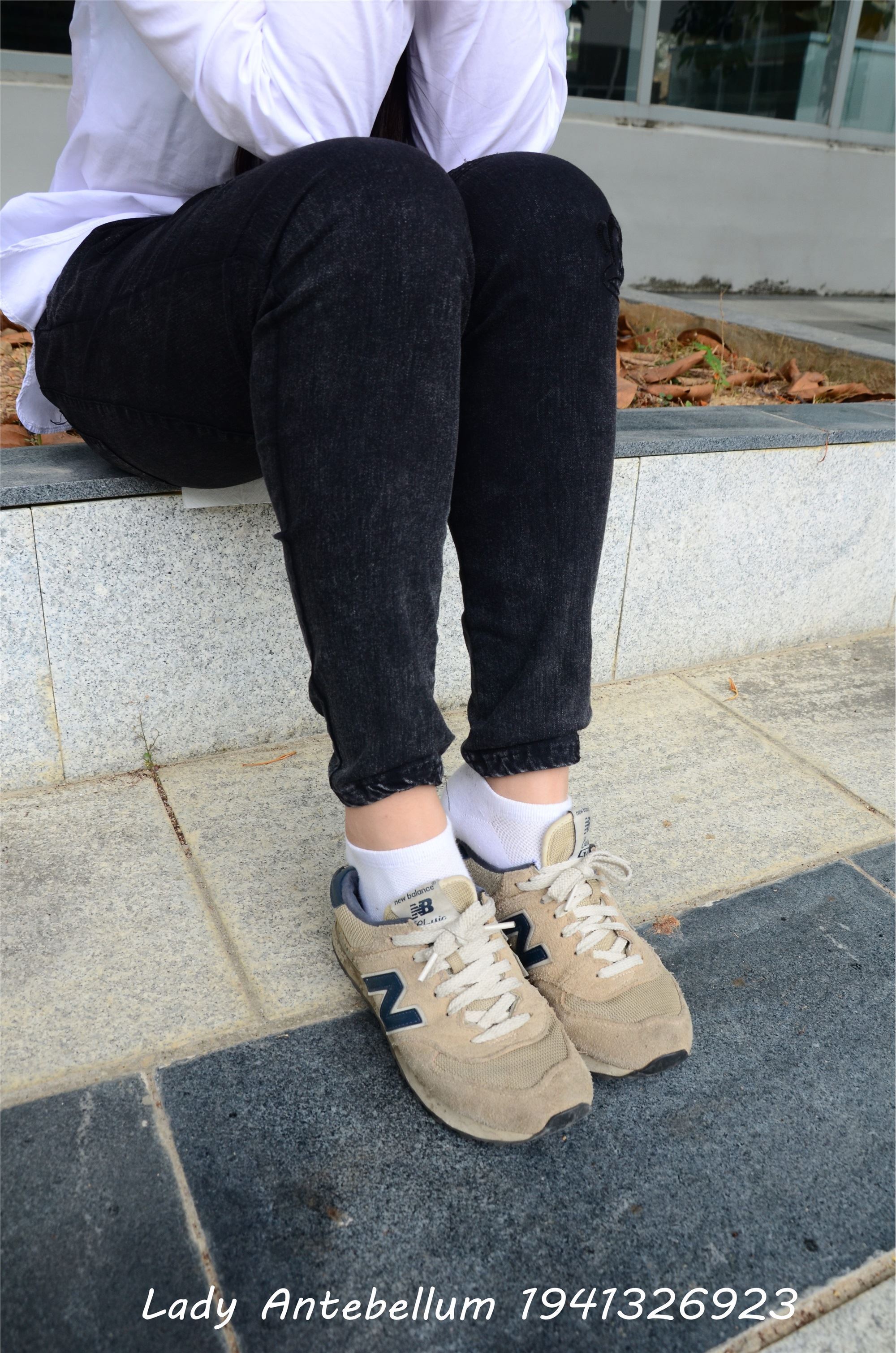 战前女神  恋足美腿棉袜女神级摄影套图 083