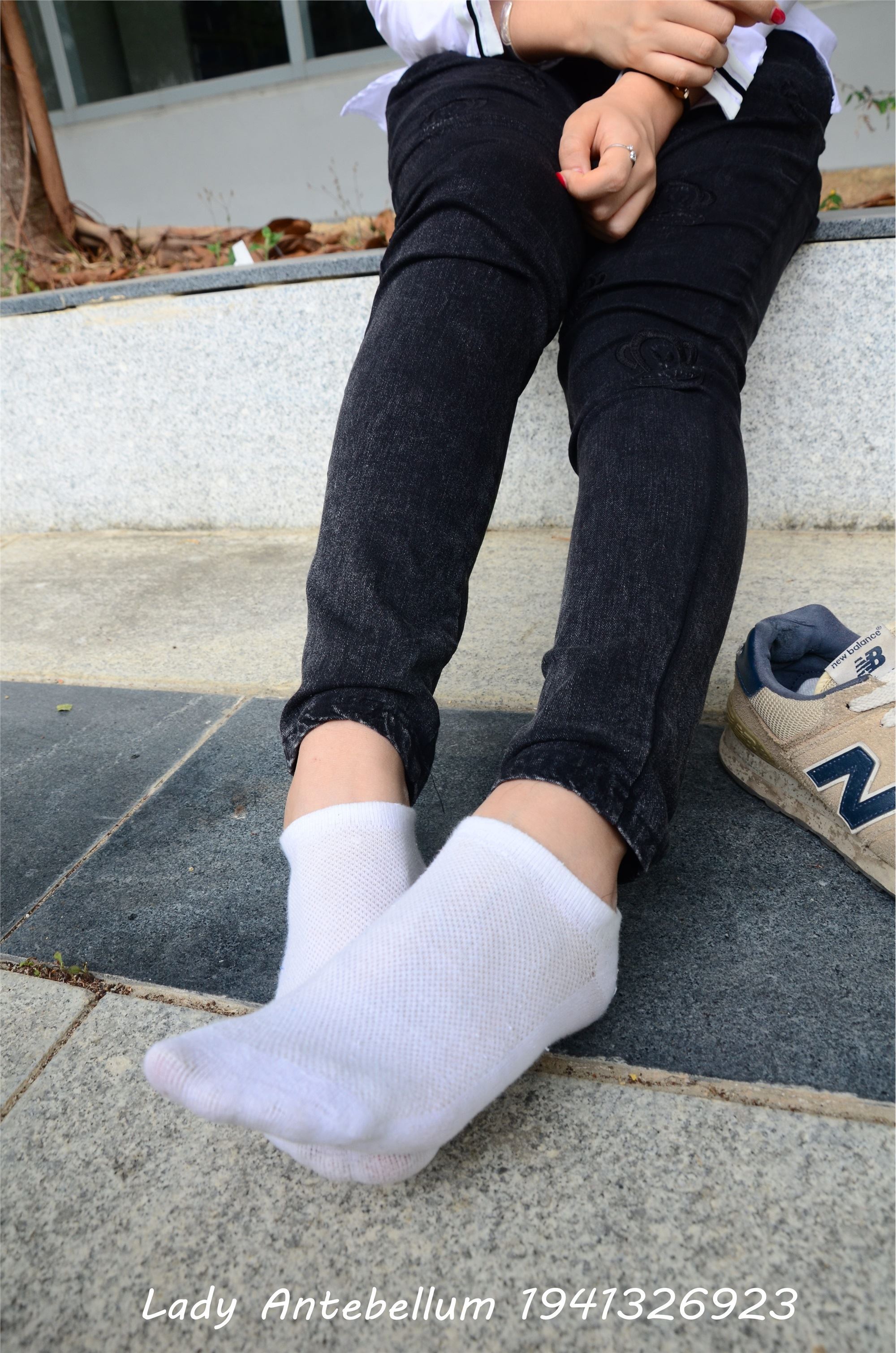 战前女神  恋足美腿棉袜女神级摄影套图 083