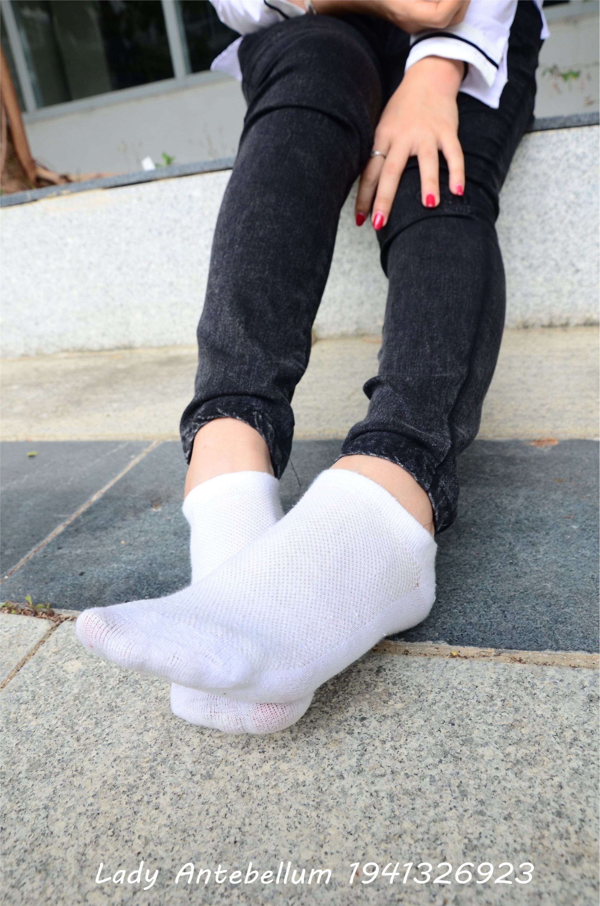 战前女神  恋足美腿棉袜女神级摄影套图 083