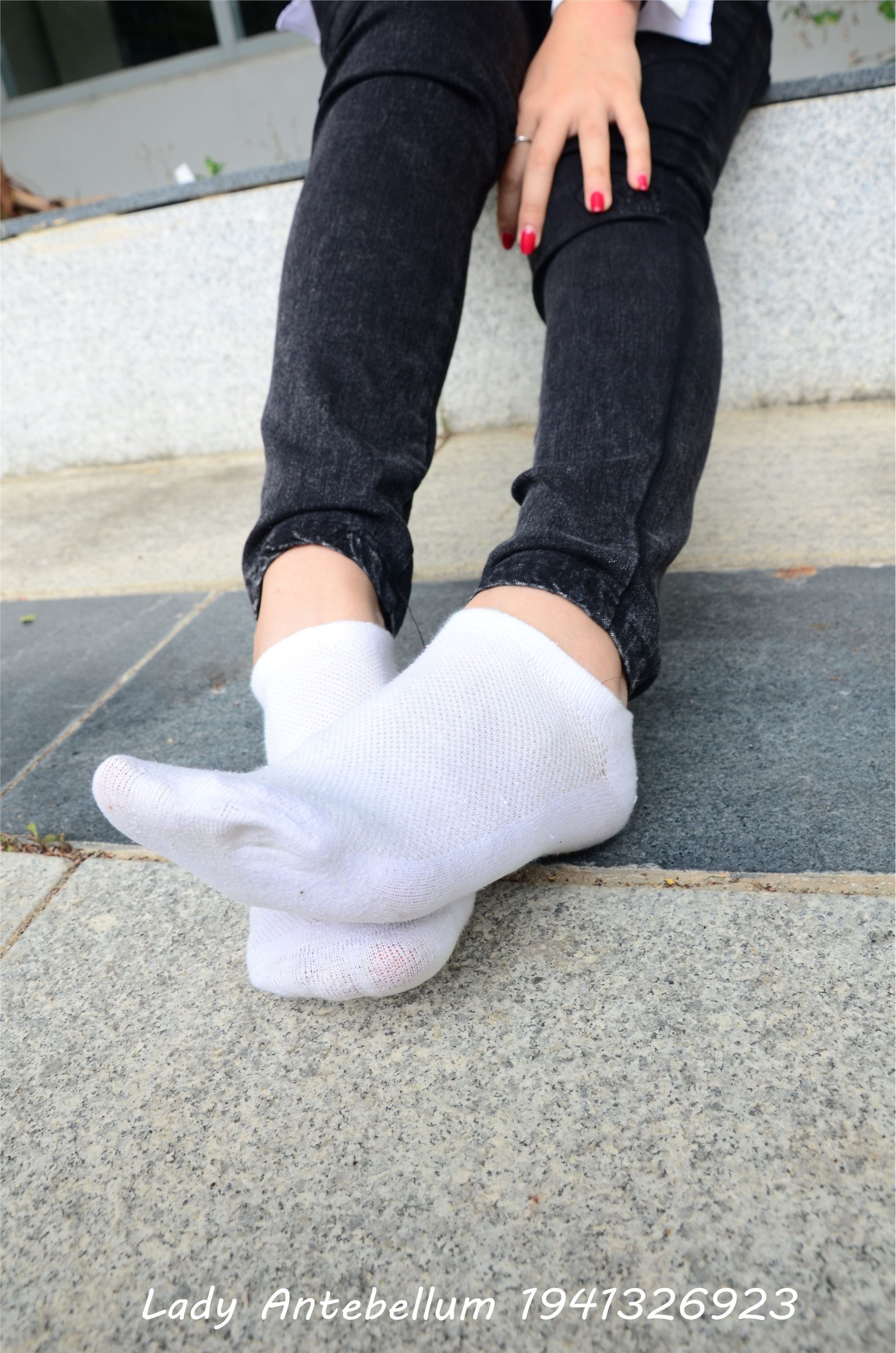 战前女神  恋足美腿棉袜女神级摄影套图 083