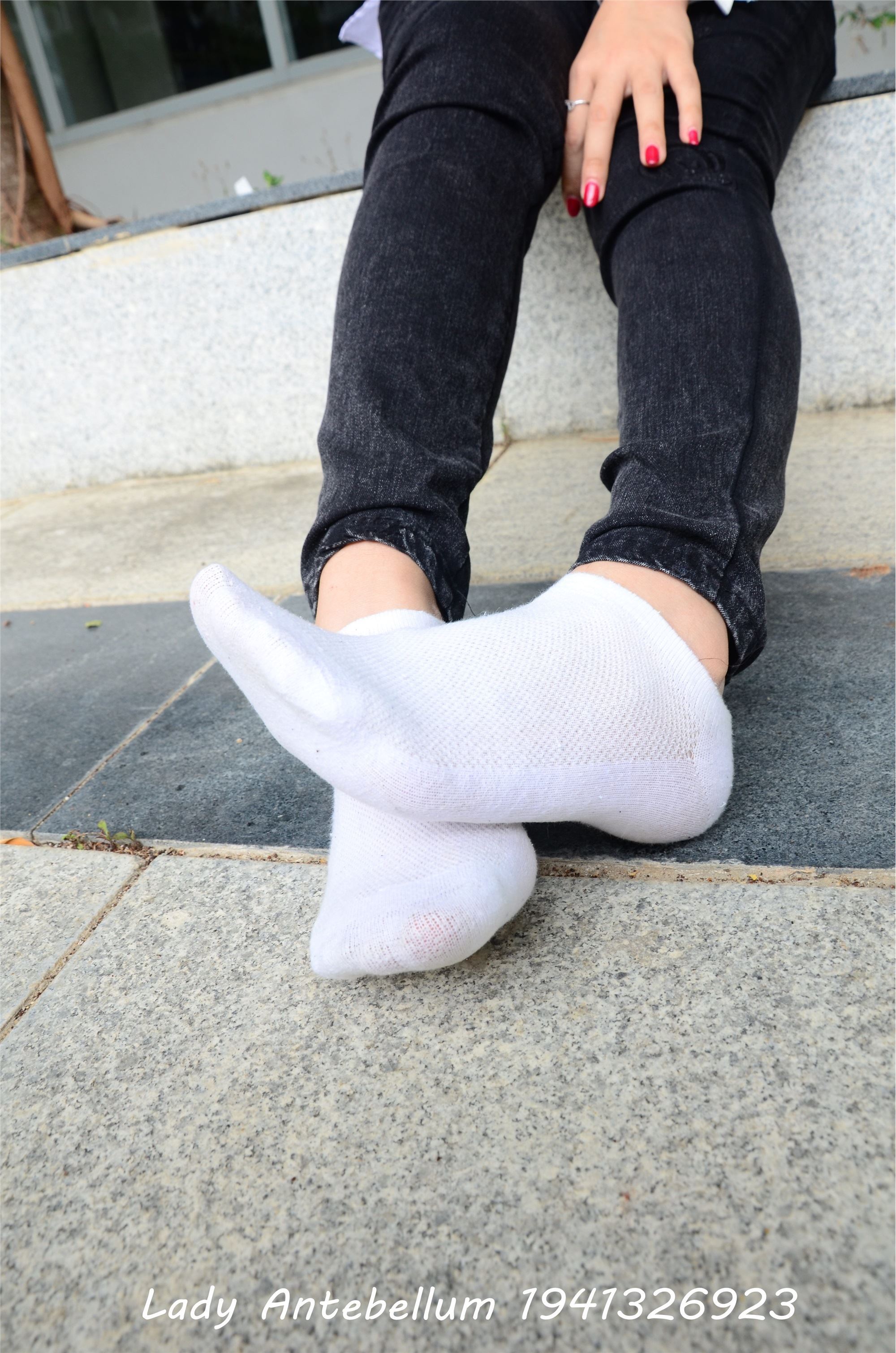 战前女神  恋足美腿棉袜女神级摄影套图 083