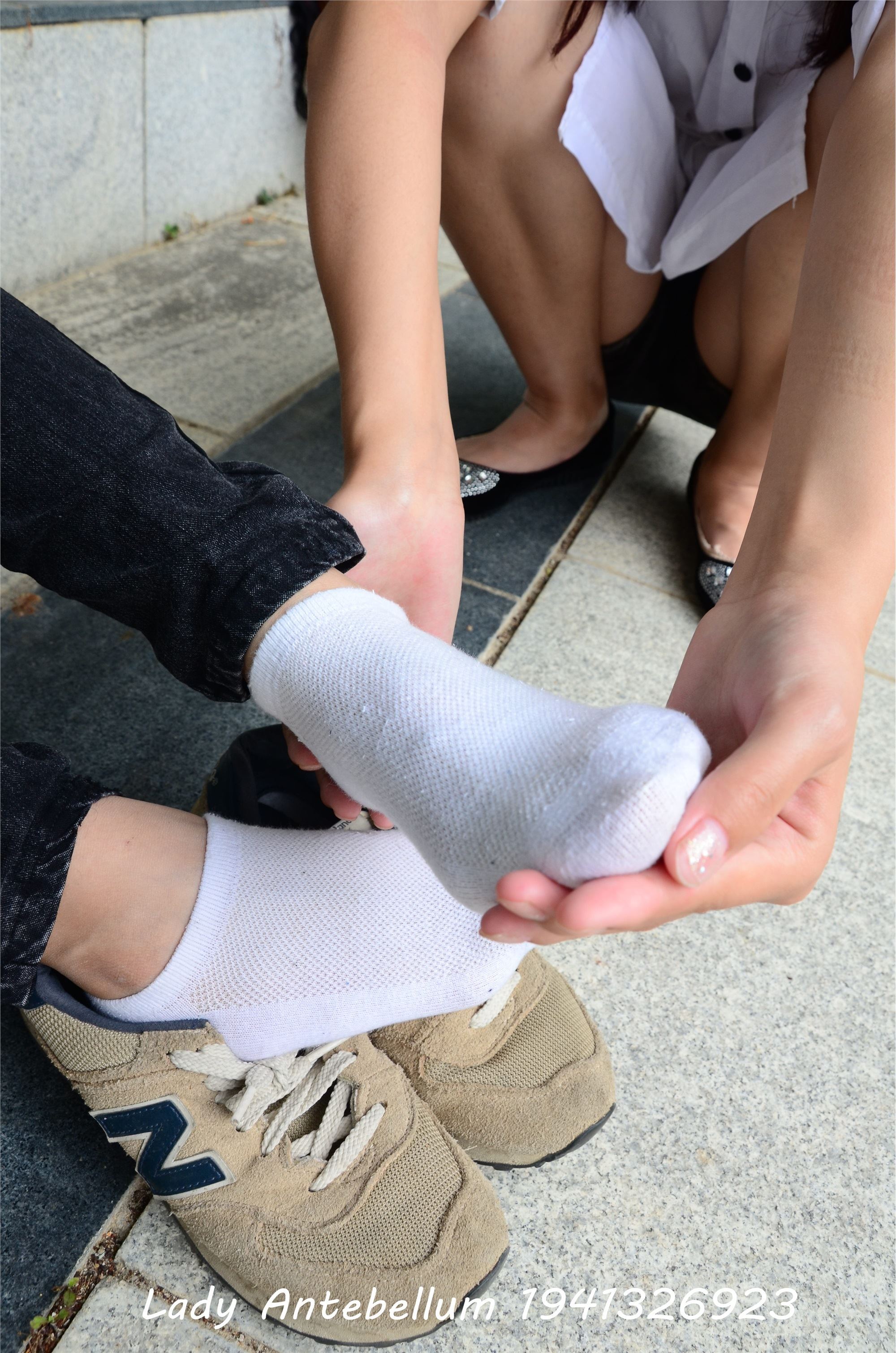 战前女神  恋足美腿棉袜女神级摄影套图 083